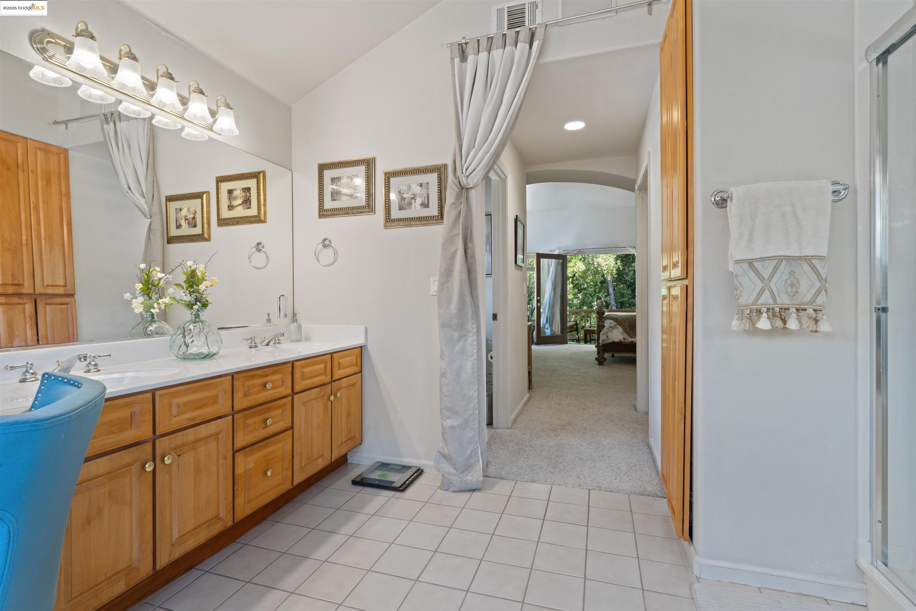 Detail Gallery Image 31 of 51 For 628 Stanley Ln, El Sobrante,  CA 94803 - 5 Beds | 3 Baths