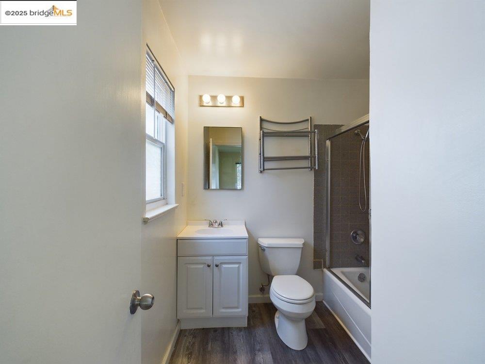 Detail Gallery Image 15 of 16 For 3811 Opal St #3801,  Oakland,  CA 94609 - 6 Beds | 6 Baths