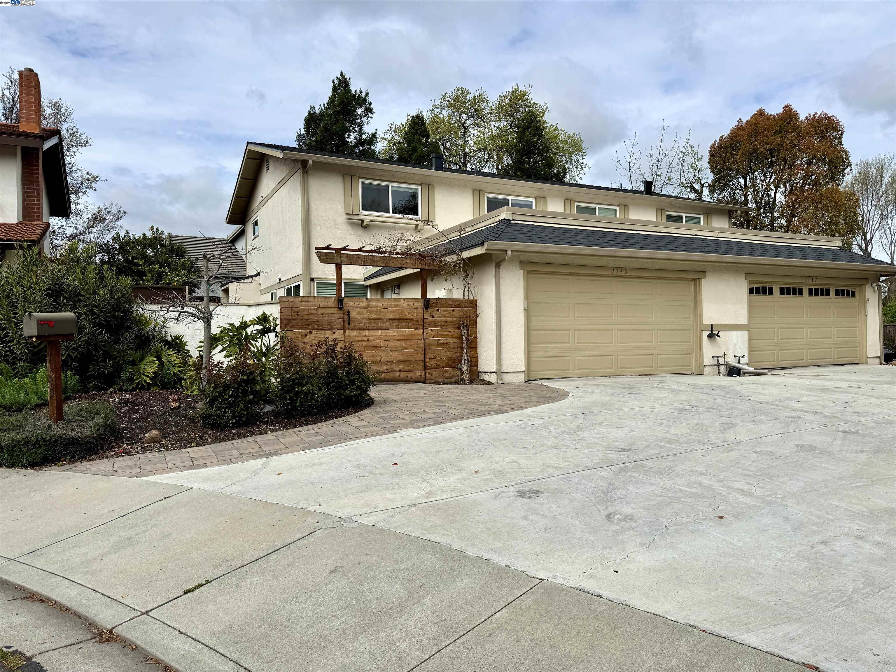 Detail Gallery Image 1 of 1 For 1145 Corrie Ln, Walnut Creek,  CA 94597 - 3 Beds | 2/1 Baths