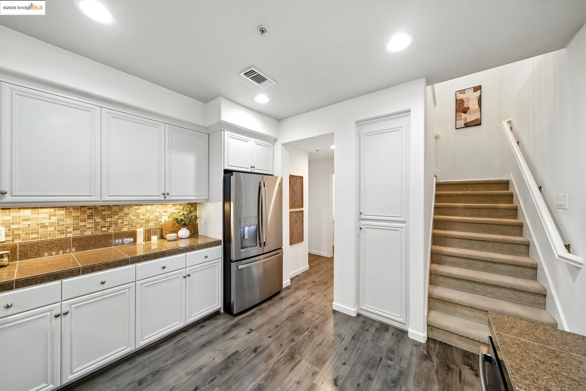 Detail Gallery Image 17 of 30 For 1412 Arianna Lane, San Ramon,  CA 94582 - 3 Beds | 2/1 Baths