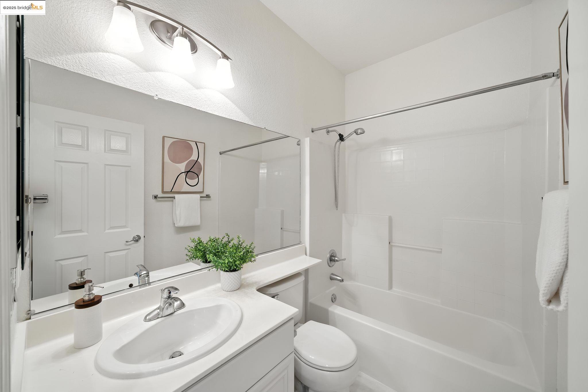 Detail Gallery Image 26 of 30 For 1412 Arianna Lane, San Ramon,  CA 94582 - 3 Beds | 2/1 Baths