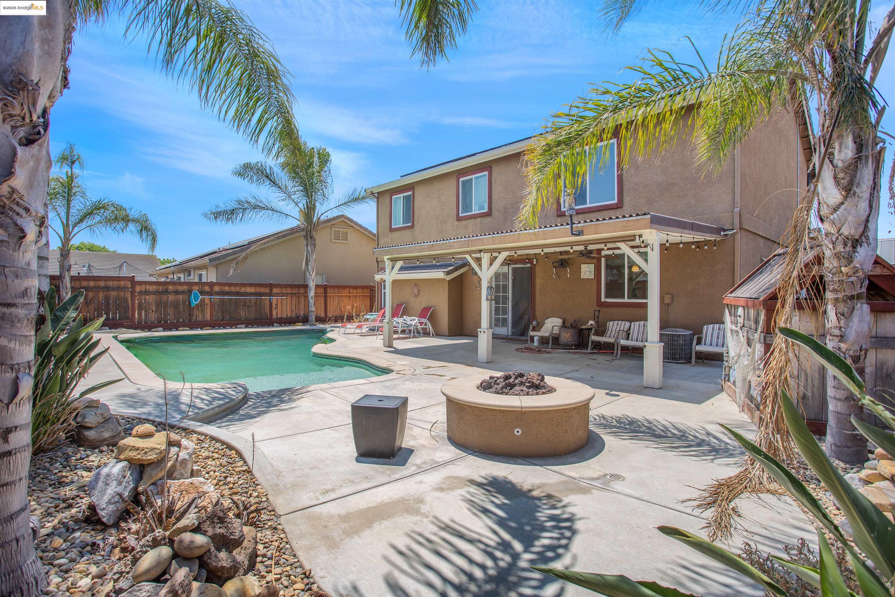 Detail Gallery Image 11 of 25 For 232 Brushwood Pl, Brentwood,  CA 94513 - 4 Beds | 2/1 Baths