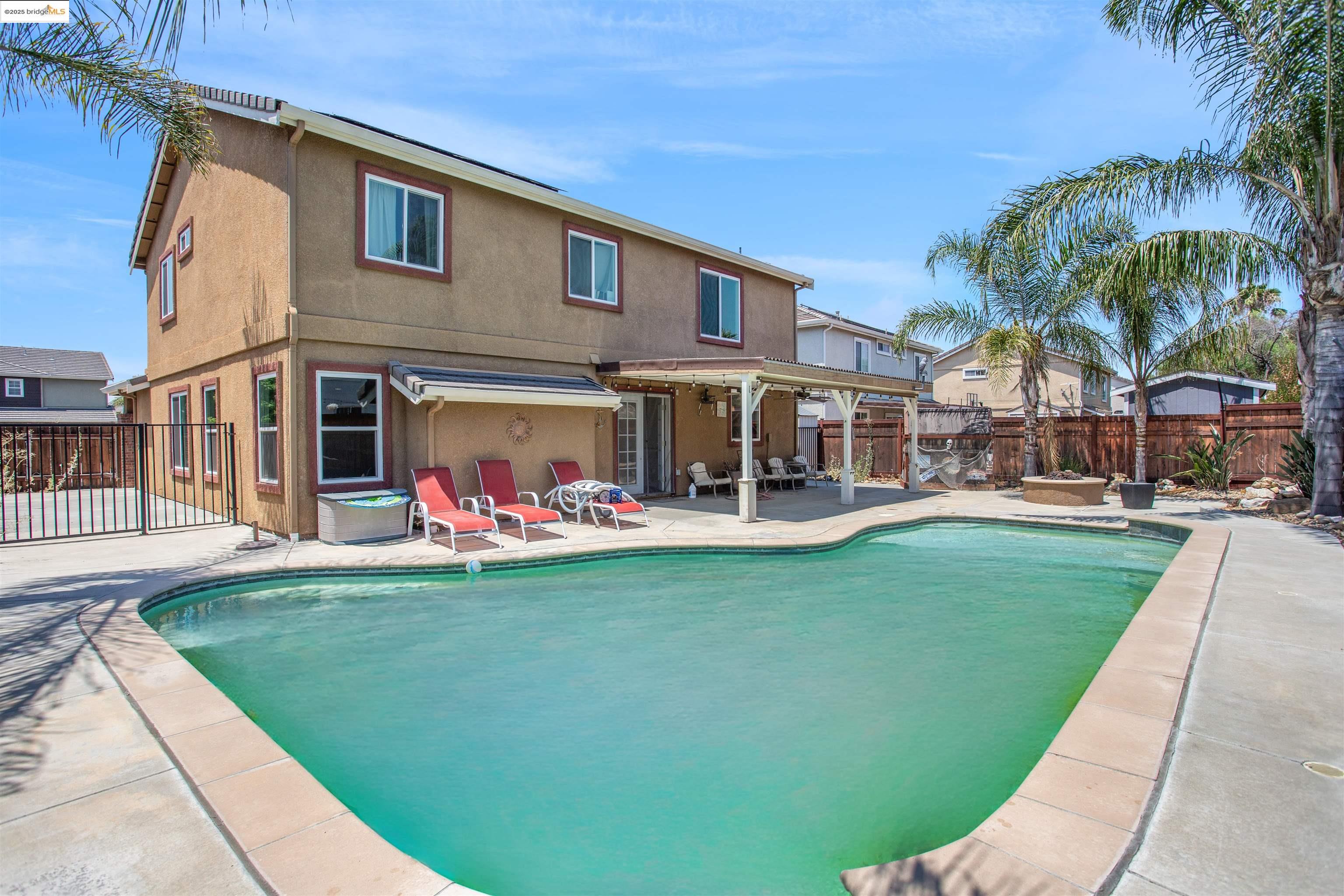 Detail Gallery Image 12 of 25 For 232 Brushwood Pl, Brentwood,  CA 94513 - 4 Beds | 2/1 Baths