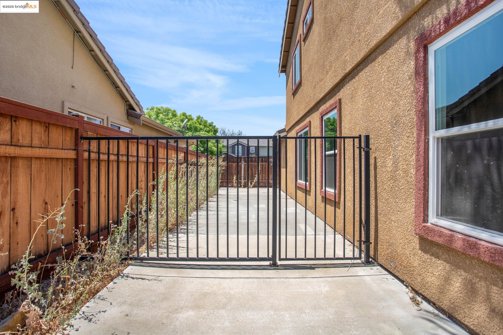 Detail Gallery Image 13 of 25 For 232 Brushwood Pl, Brentwood,  CA 94513 - 4 Beds | 2/1 Baths