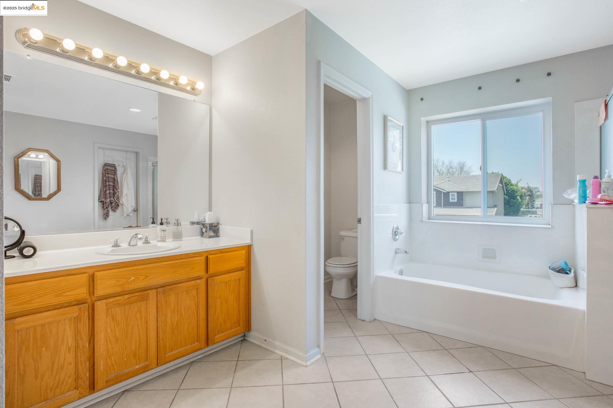 Detail Gallery Image 18 of 25 For 232 Brushwood Pl, Brentwood,  CA 94513 - 4 Beds | 2/1 Baths