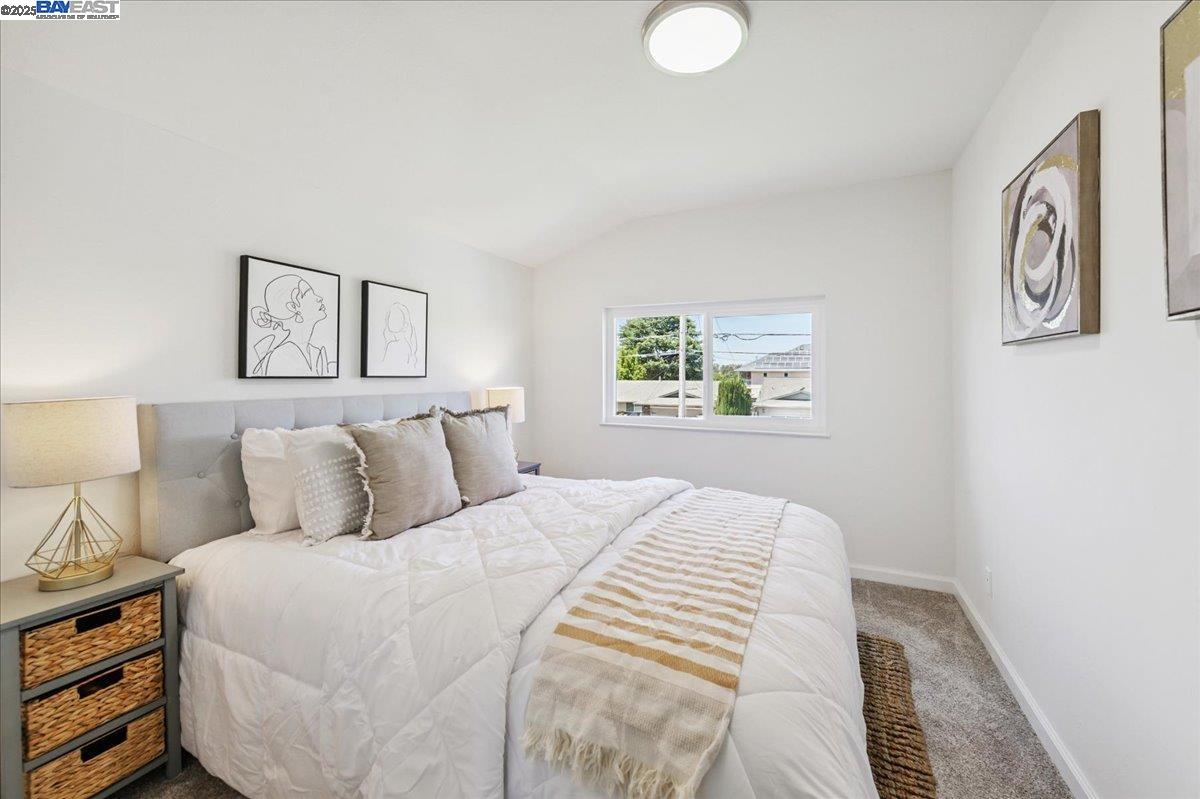 Detail Gallery Image 24 of 39 For 863 Los Alamos Ave, Livermore,  CA 94550 - 5 Beds | 2/1 Baths