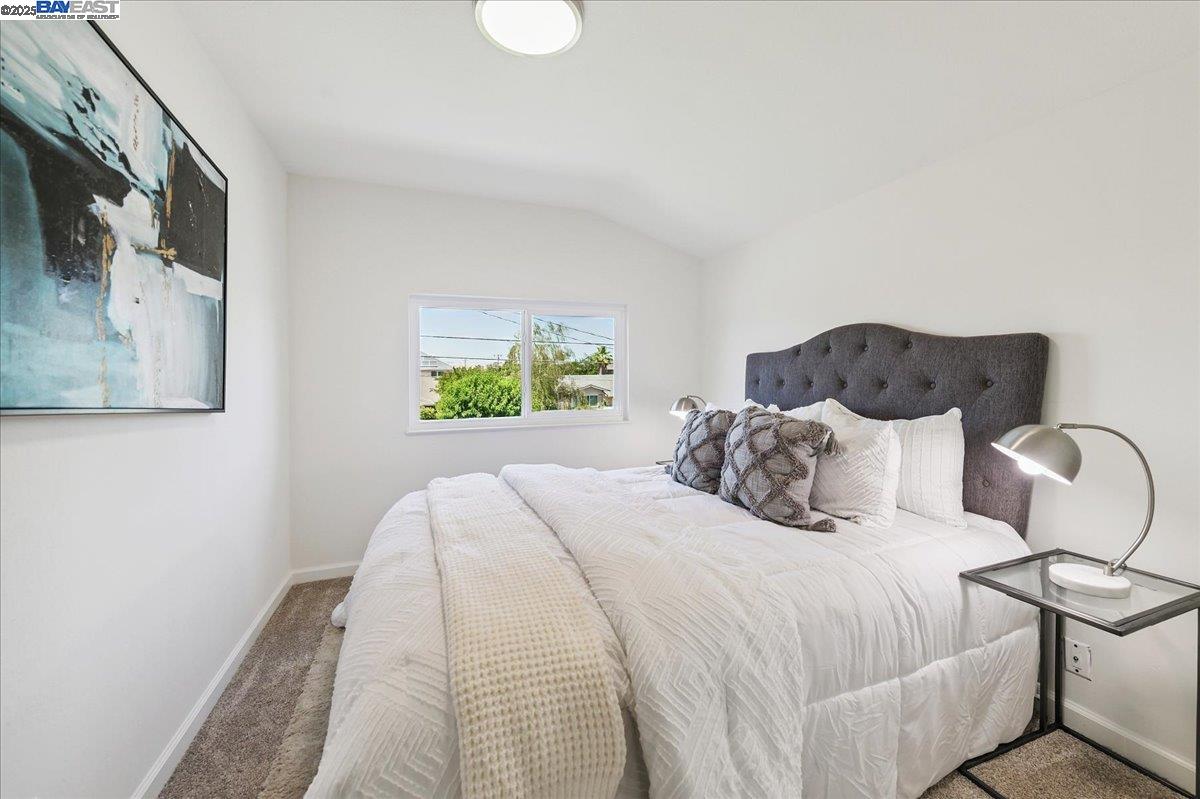 Detail Gallery Image 25 of 39 For 863 Los Alamos Ave, Livermore,  CA 94550 - 5 Beds | 2/1 Baths