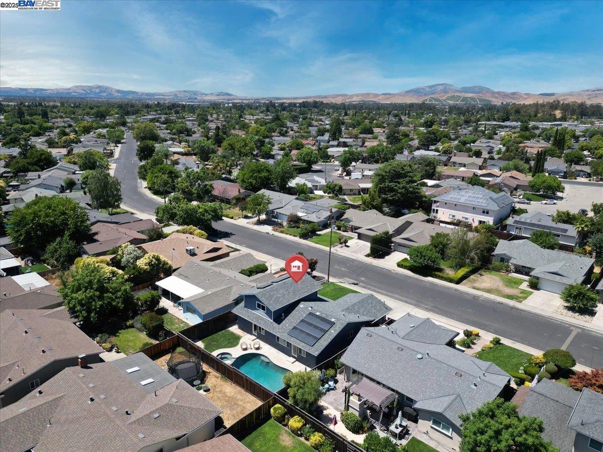 Detail Gallery Image 33 of 39 For 863 Los Alamos Ave, Livermore,  CA 94550 - 5 Beds | 2/1 Baths