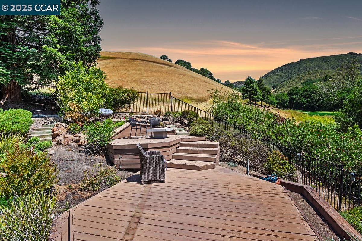 Detail Gallery Image 4 of 60 For 3100 Fox Creek Dr, Danville,  CA 94506 - 5 Beds | 3/1 Baths