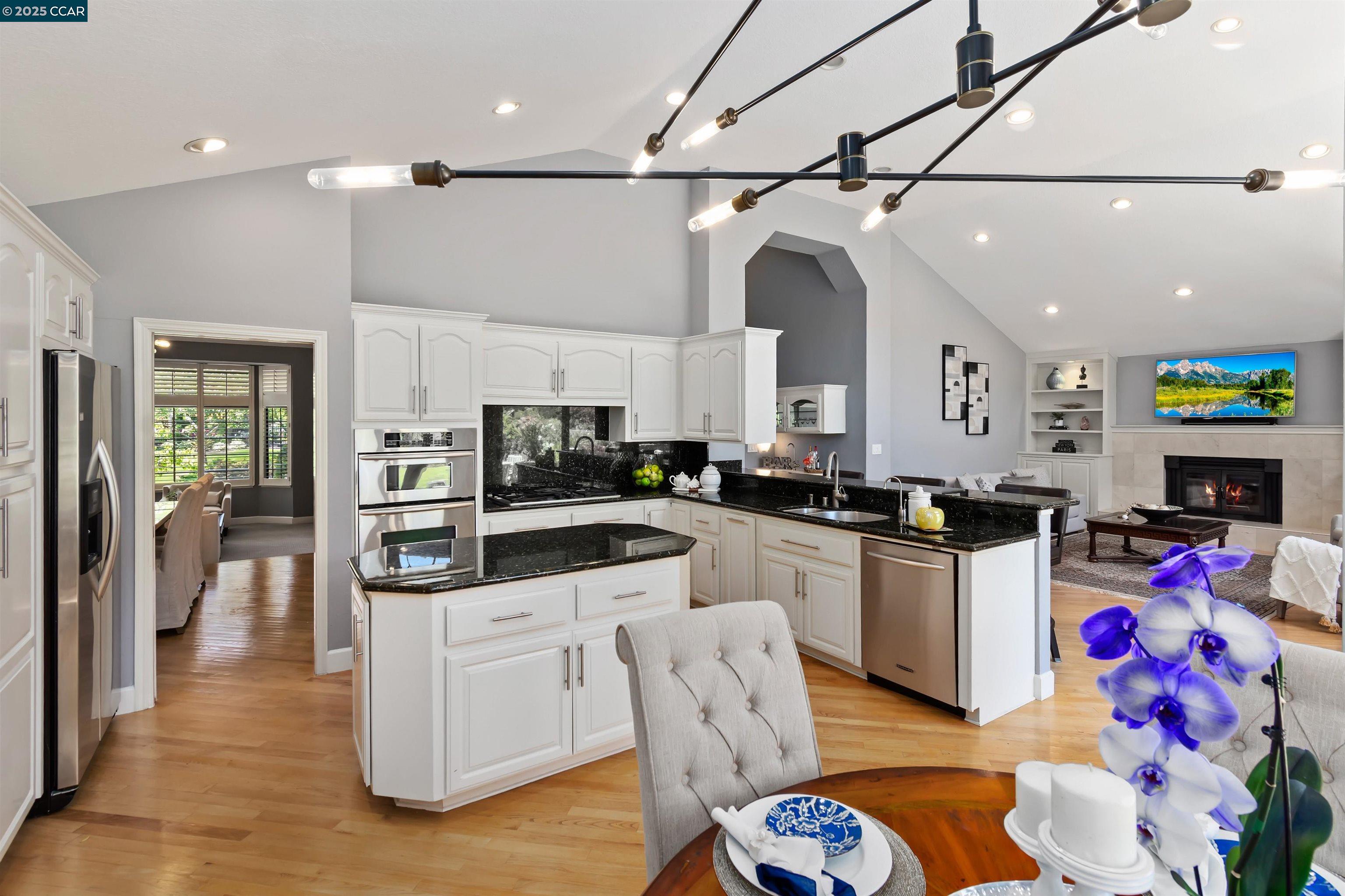 Detail Gallery Image 34 of 60 For 3100 Fox Creek Dr, Danville,  CA 94506 - 5 Beds | 3/1 Baths