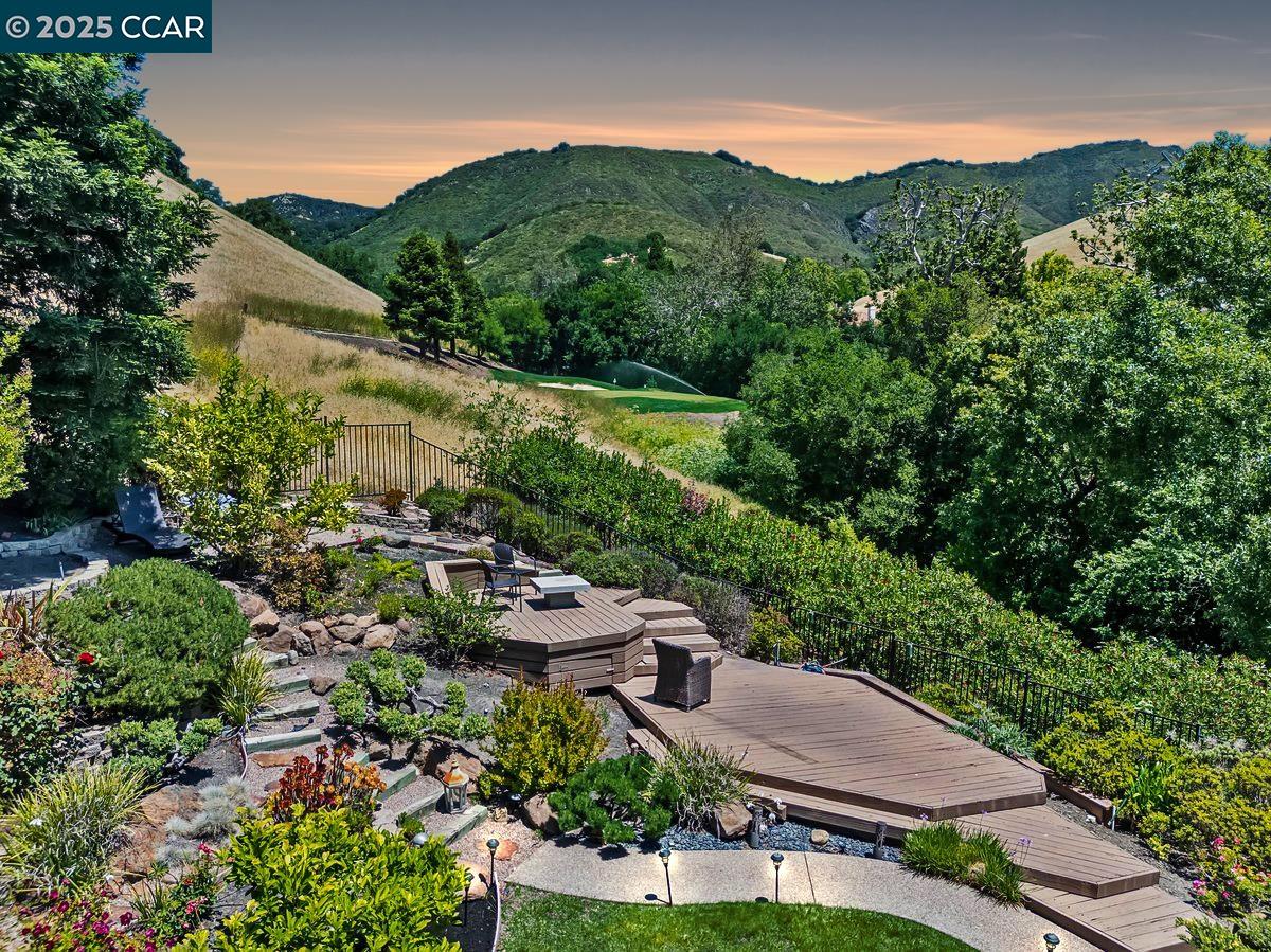 Detail Gallery Image 6 of 60 For 3100 Fox Creek Dr, Danville,  CA 94506 - 5 Beds | 3/1 Baths