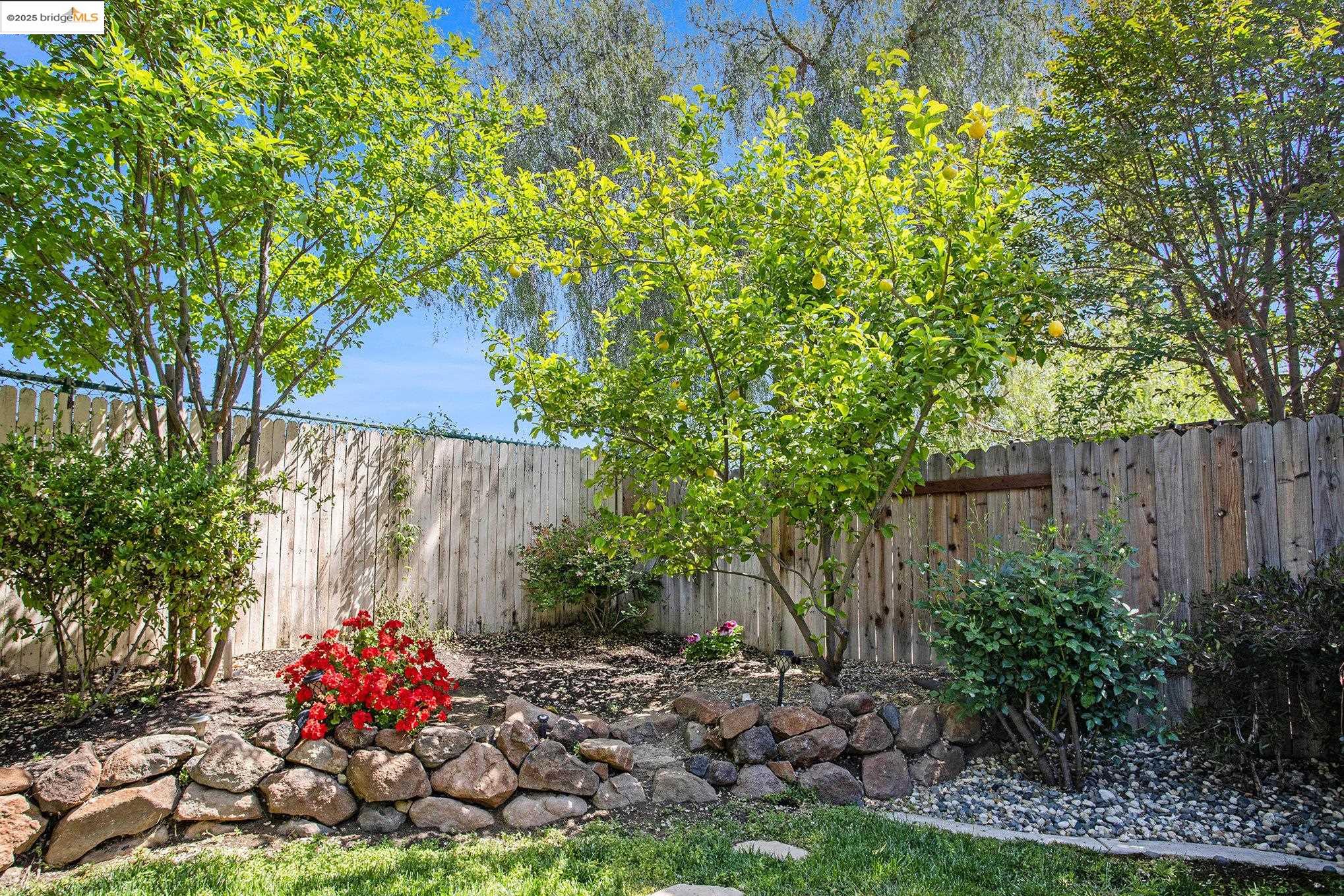 Detail Gallery Image 38 of 45 For 1919 Mount Conness Way, Antioch,  CA 94531 - 5 Beds | 3 Baths