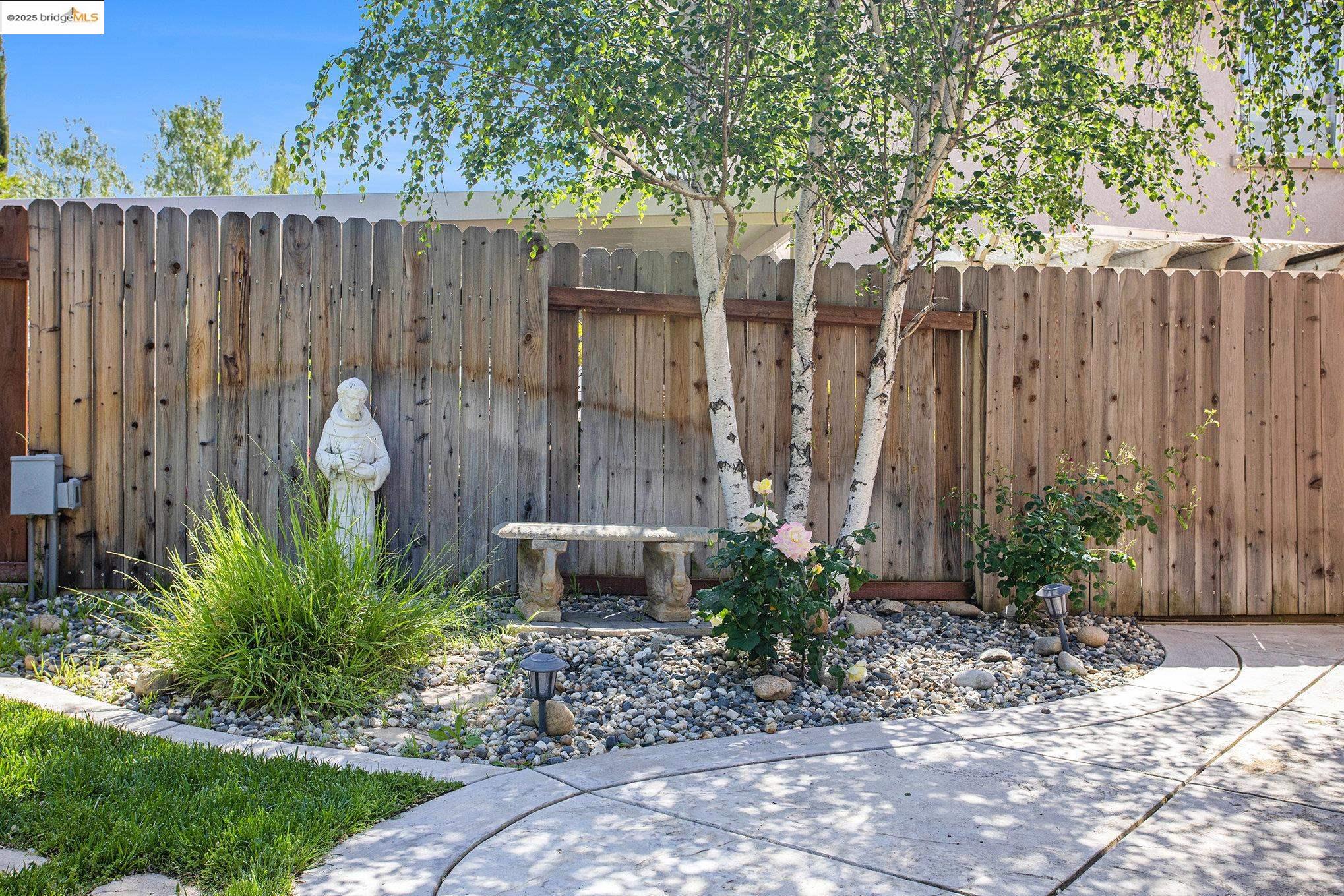 Detail Gallery Image 40 of 45 For 1919 Mount Conness Way, Antioch,  CA 94531 - 5 Beds | 3 Baths