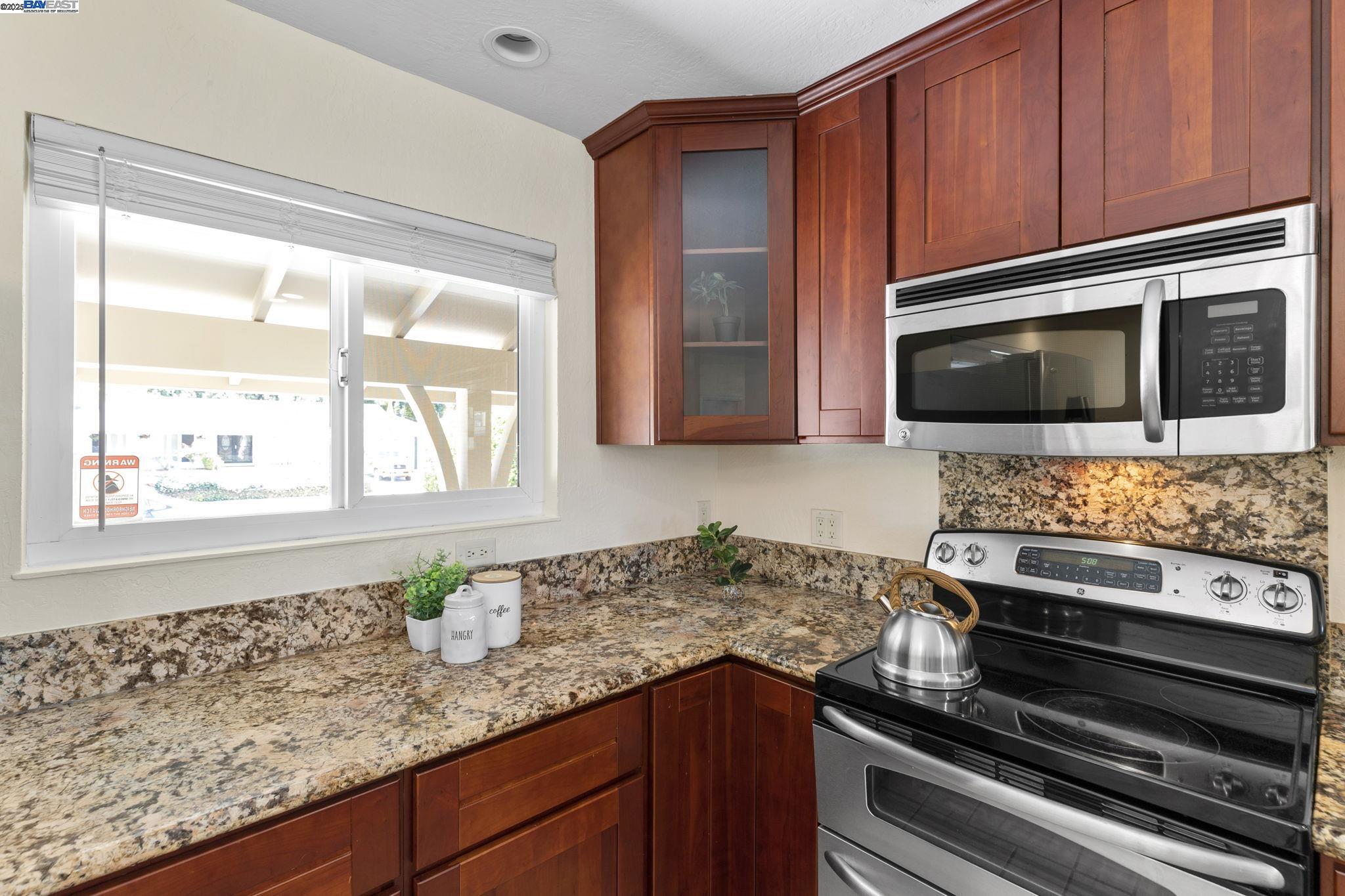 Detail Gallery Image 16 of 55 For 5420 Chapman Dr, Newark,  CA 94560 - 4 Beds | 2 Baths