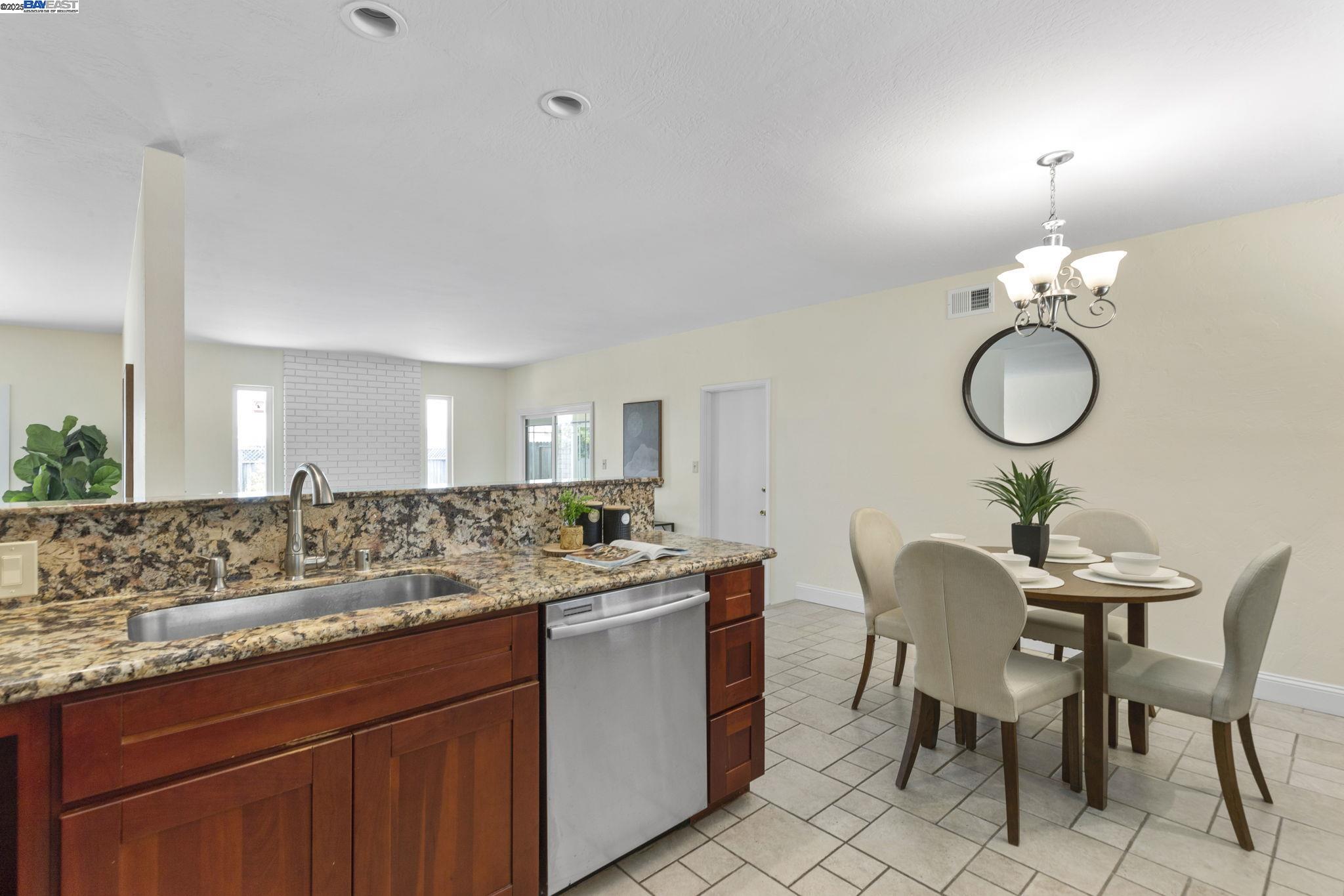 Detail Gallery Image 20 of 55 For 5420 Chapman Dr, Newark,  CA 94560 - 4 Beds | 2 Baths