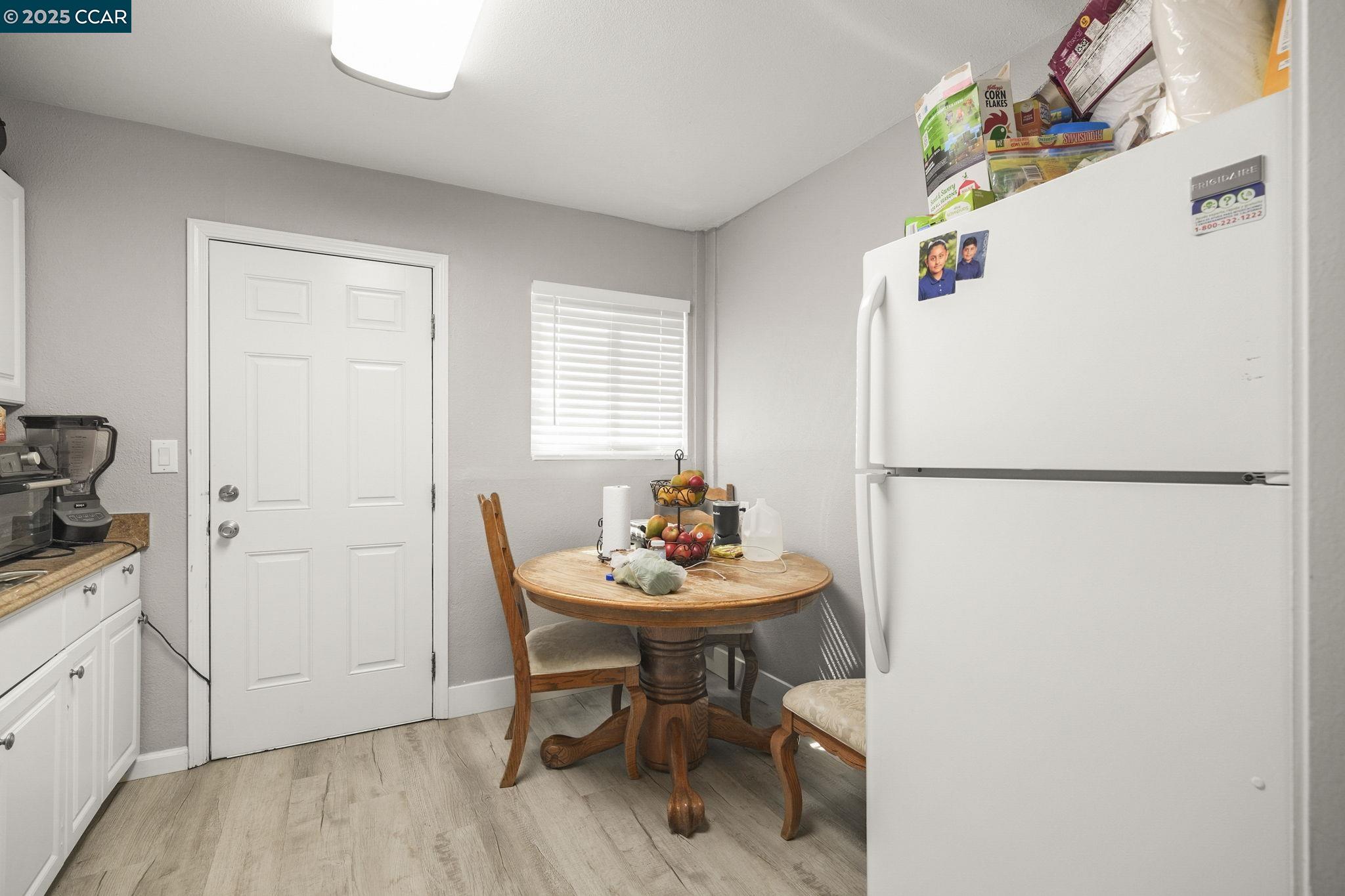 Detail Gallery Image 9 of 18 For 102 Alturas Ave, Pittsburg,  CA 94565 - – Beds | – Baths