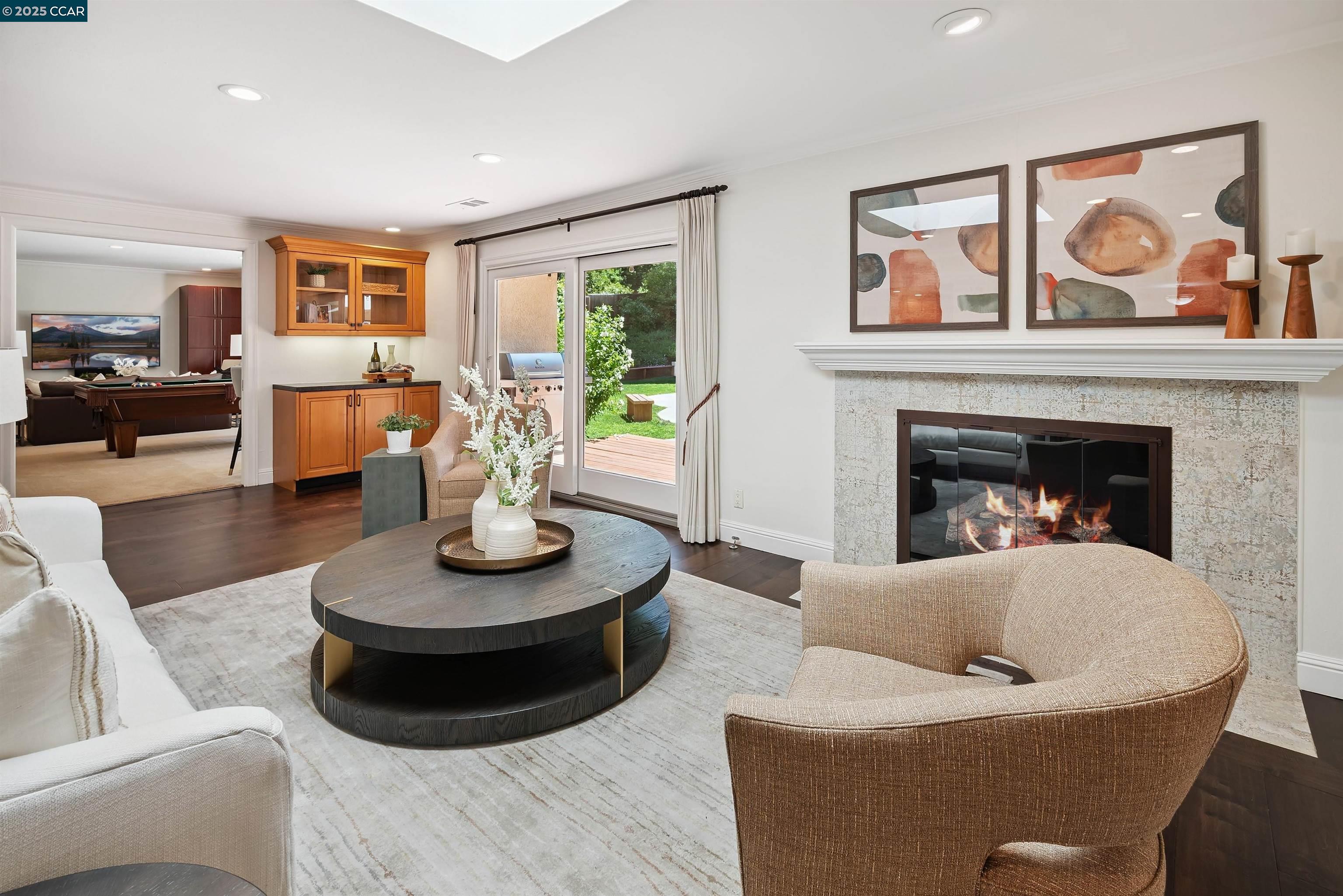 Detail Gallery Image 21 of 60 For 2142 Deer Oak Way, Danville,  CA 94506 - 5 Beds | 3/1 Baths