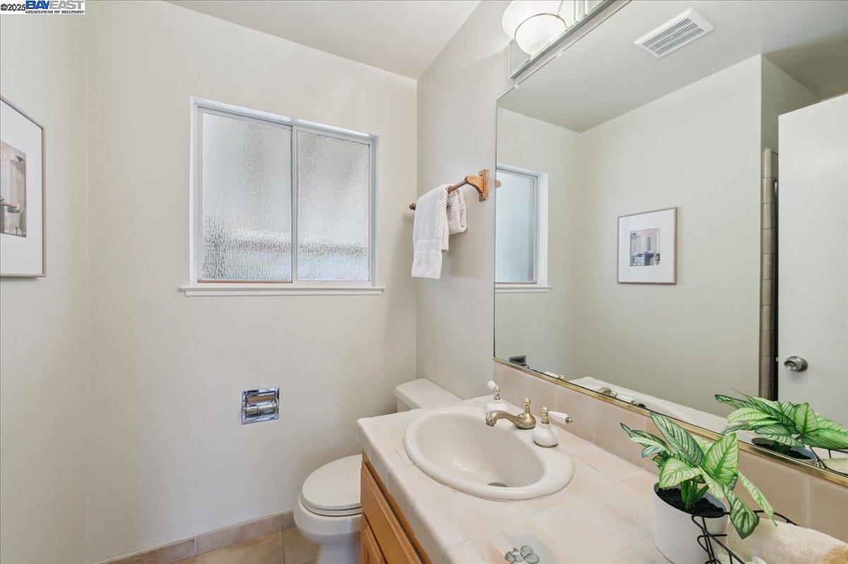 Detail Gallery Image 18 of 33 For 3428 Sugarberry Lane, Walnut Creek,  CA 94598 - 4 Beds | 3 Baths
