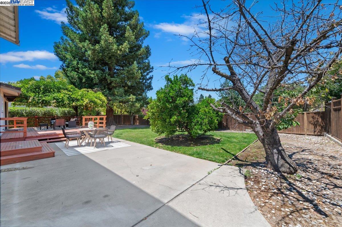 Detail Gallery Image 26 of 33 For 3428 Sugarberry Lane, Walnut Creek,  CA 94598 - 4 Beds | 3 Baths