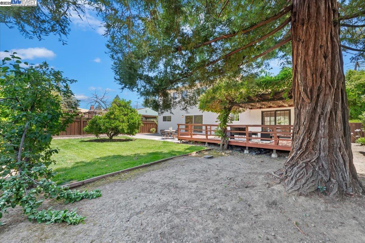 Detail Gallery Image 30 of 33 For 3428 Sugarberry Lane, Walnut Creek,  CA 94598 - 4 Beds | 3 Baths