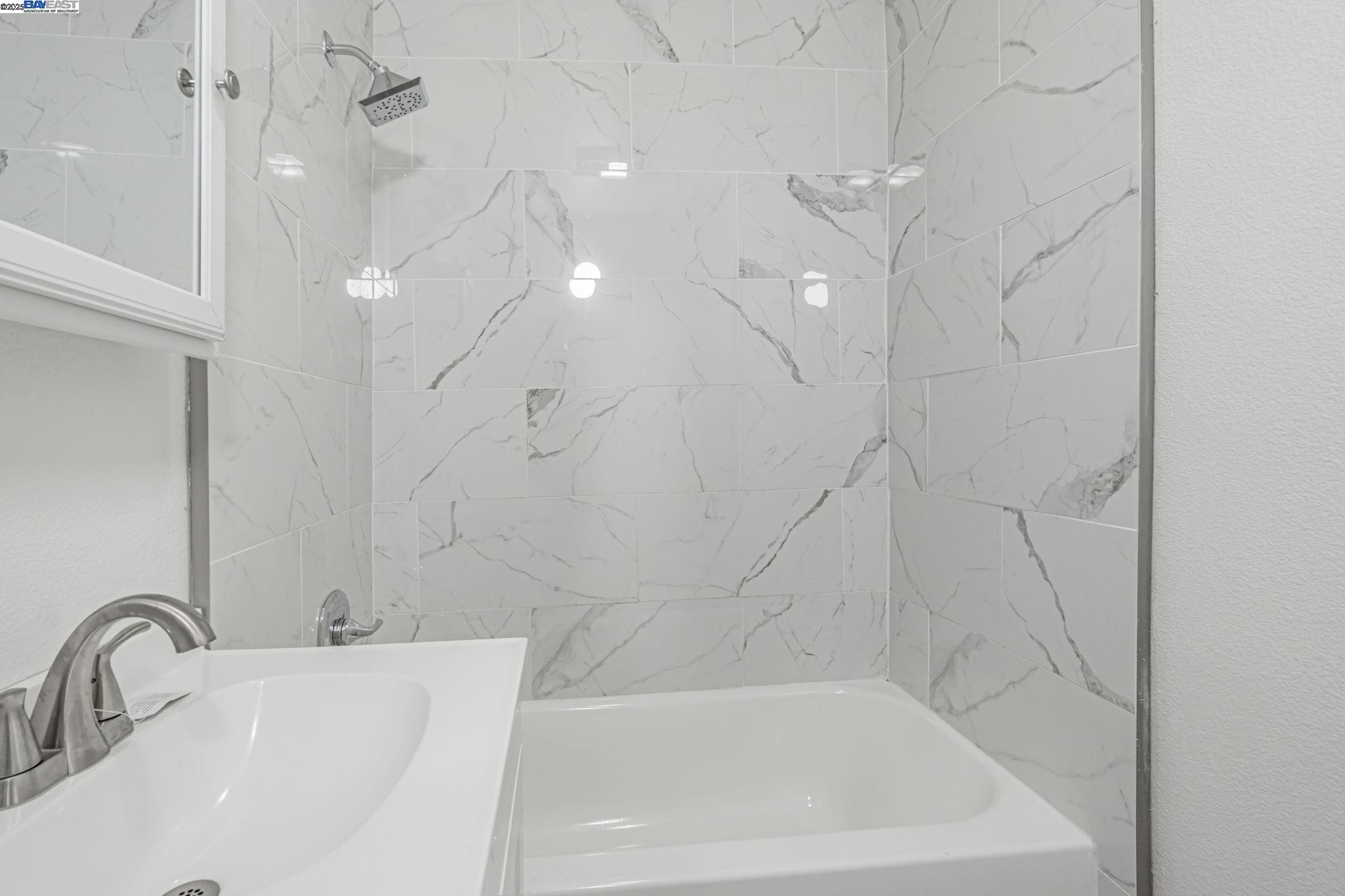 Detail Gallery Image 16 of 29 For 800 W 14th St, Antioch,  CA 94509 - 3 Beds | 1 Baths