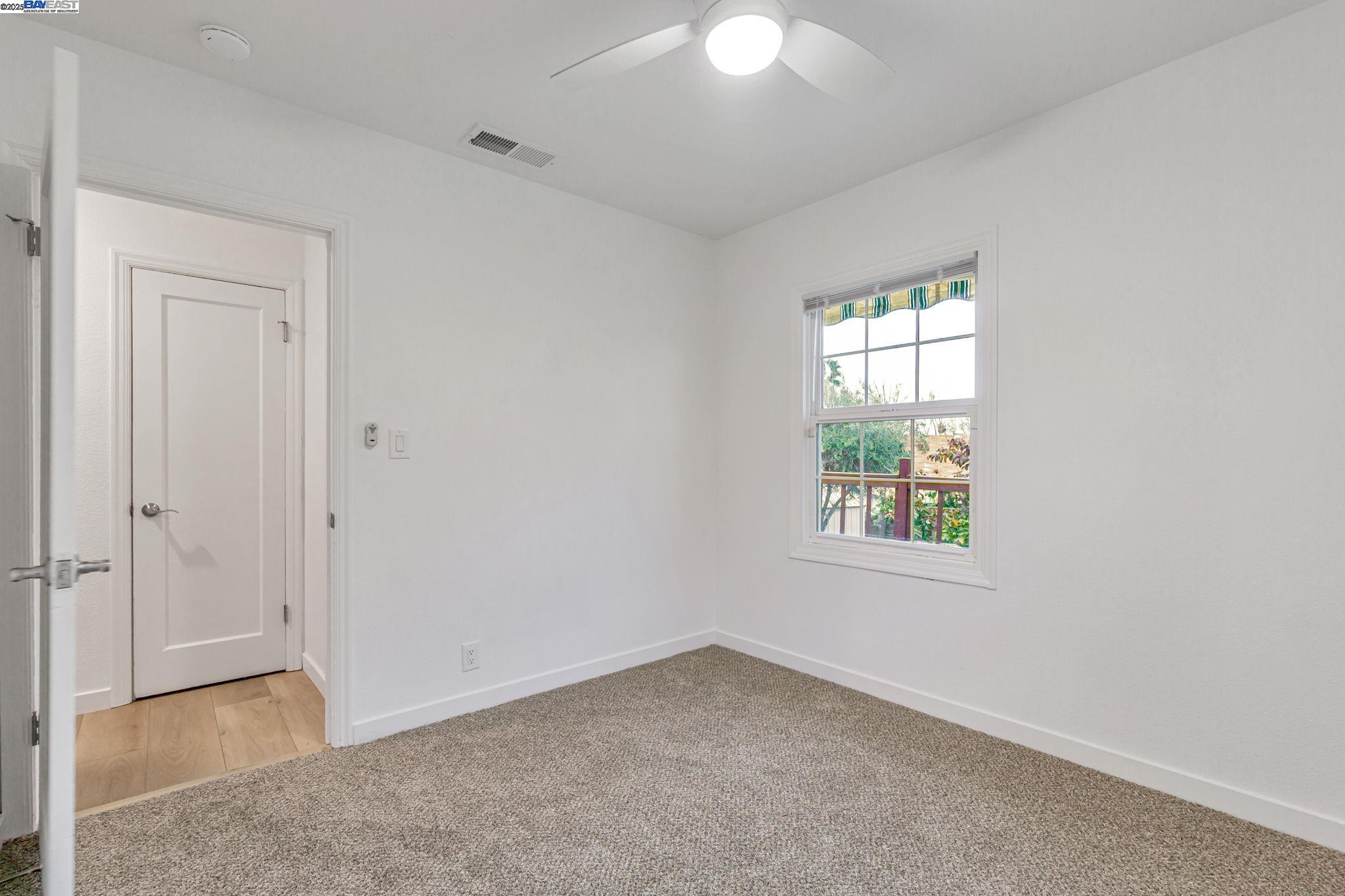 Detail Gallery Image 19 of 29 For 800 W 14th St, Antioch,  CA 94509 - 3 Beds | 1 Baths