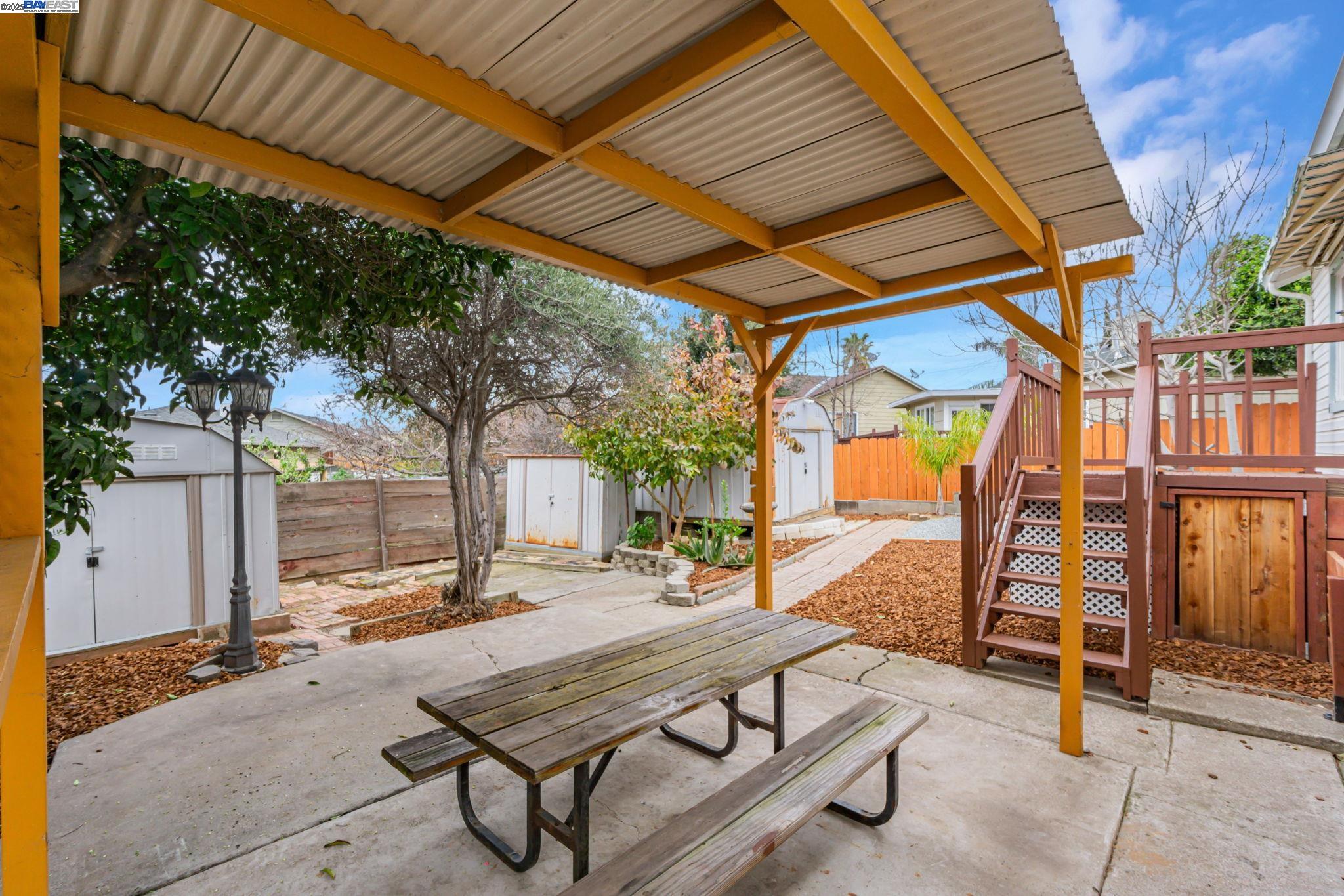 Detail Gallery Image 23 of 29 For 800 W 14th St, Antioch,  CA 94509 - 3 Beds | 1 Baths