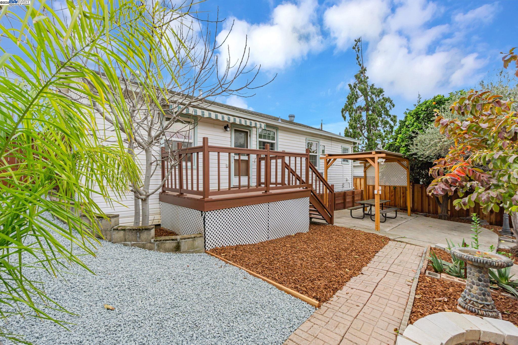 Detail Gallery Image 25 of 29 For 800 W 14th St, Antioch,  CA 94509 - 3 Beds | 1 Baths