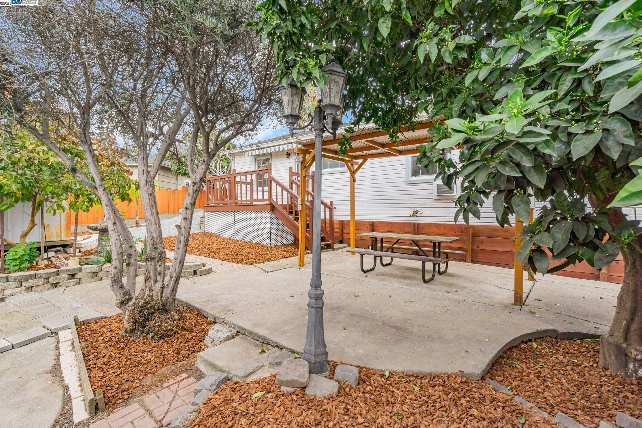Detail Gallery Image 26 of 29 For 800 W 14th St, Antioch,  CA 94509 - 3 Beds | 1 Baths