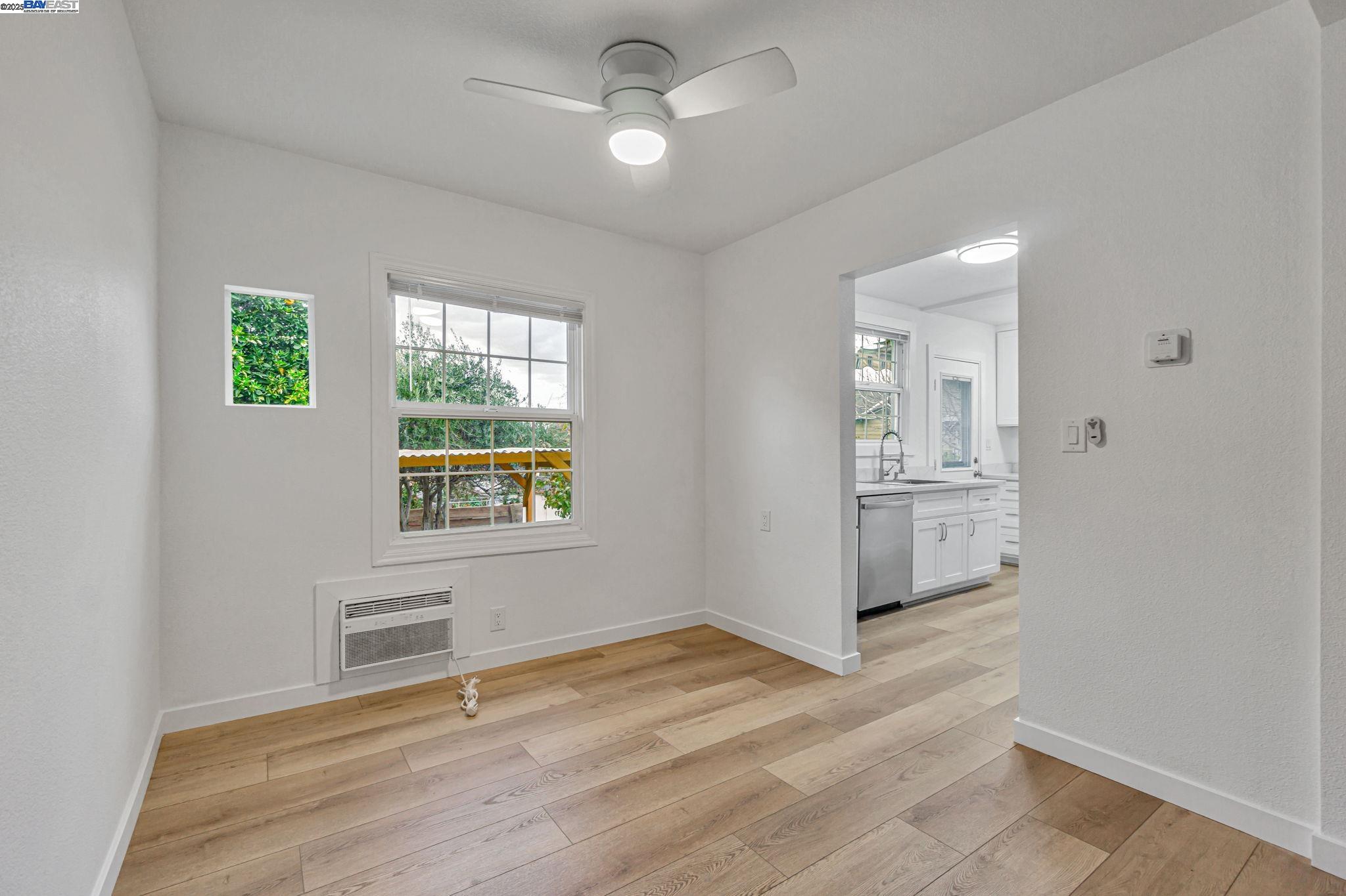 Detail Gallery Image 7 of 29 For 800 W 14th St, Antioch,  CA 94509 - 3 Beds | 1 Baths