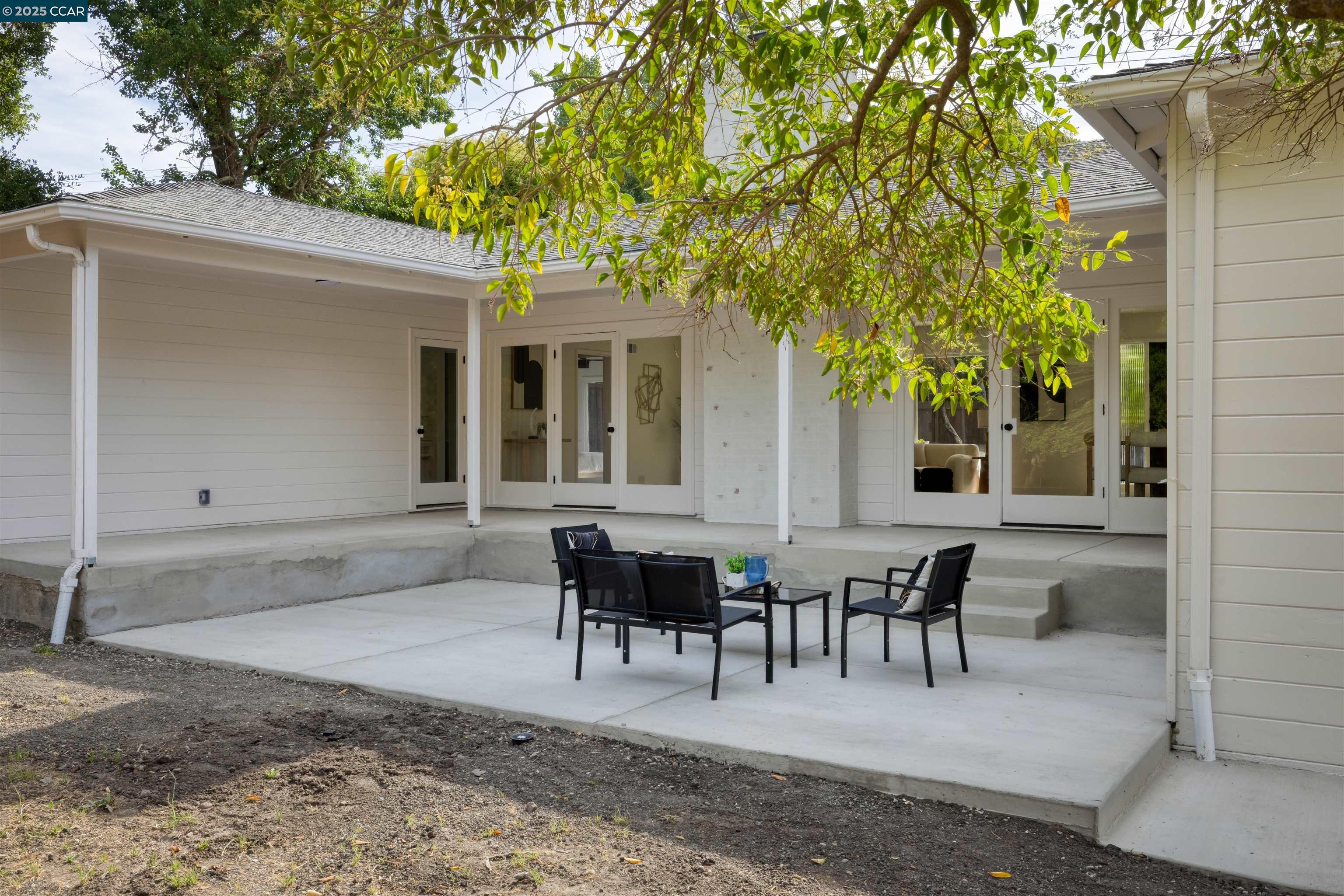 Detail Gallery Image 29 of 46 For 580 Moraga Way, Orinda,  CA 94563 - 3 Beds | 2 Baths
