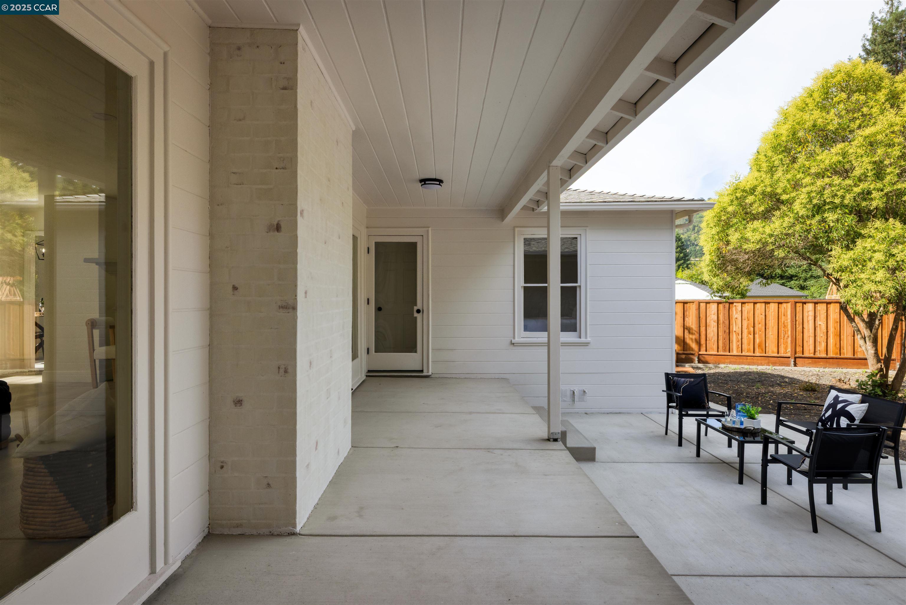 Detail Gallery Image 31 of 46 For 580 Moraga Way, Orinda,  CA 94563 - 3 Beds | 2 Baths
