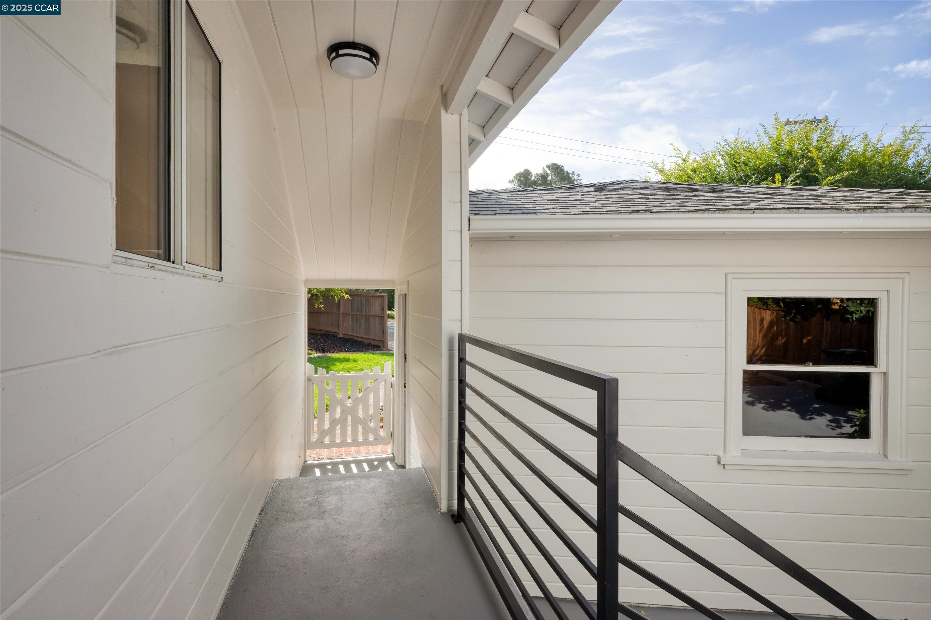 Detail Gallery Image 41 of 46 For 580 Moraga Way, Orinda,  CA 94563 - 3 Beds | 2 Baths