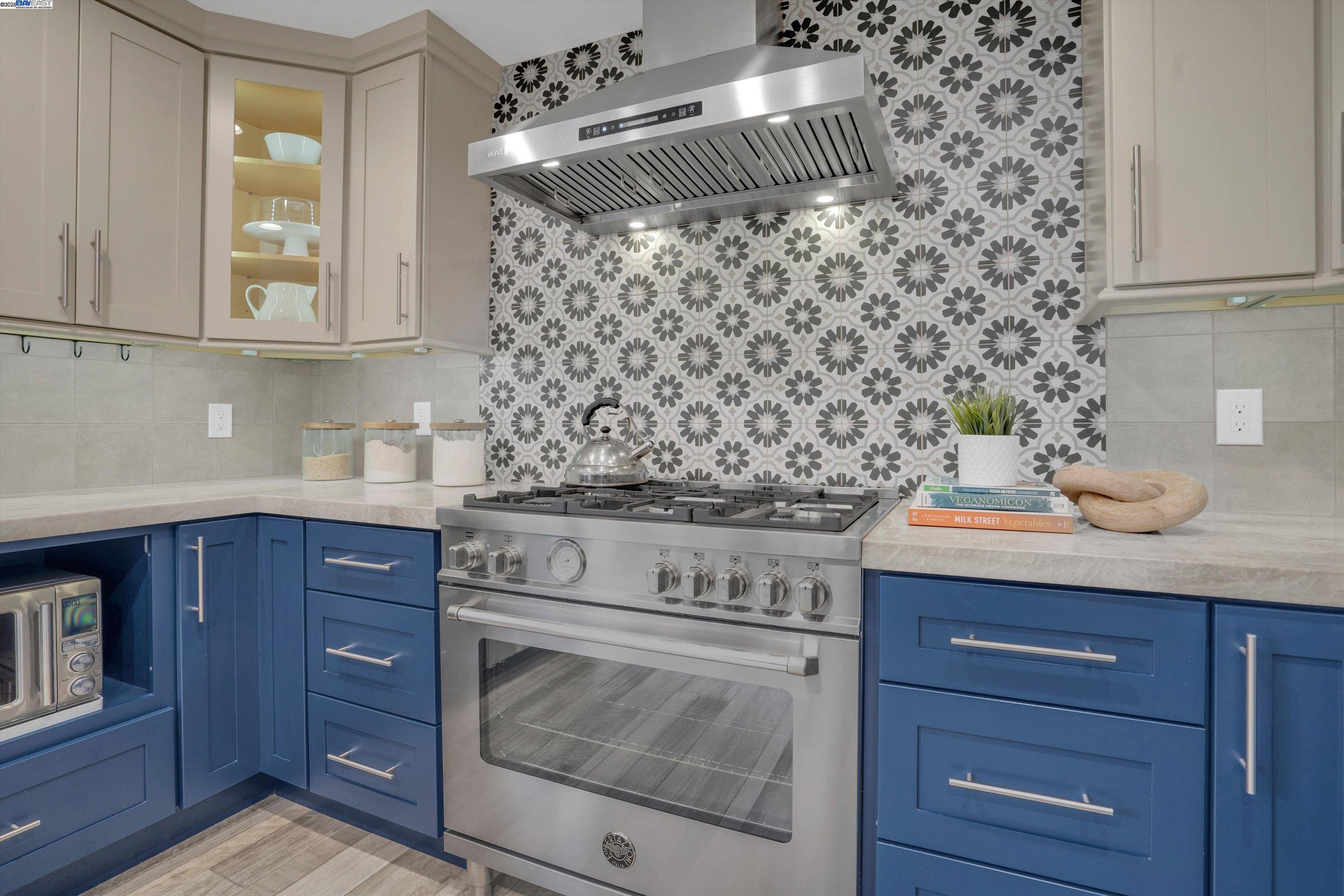 Detail Gallery Image 13 of 37 For 3644 Ashwood Drive, Pleasanton,  CA 94588 - 4 Beds | 2 Baths