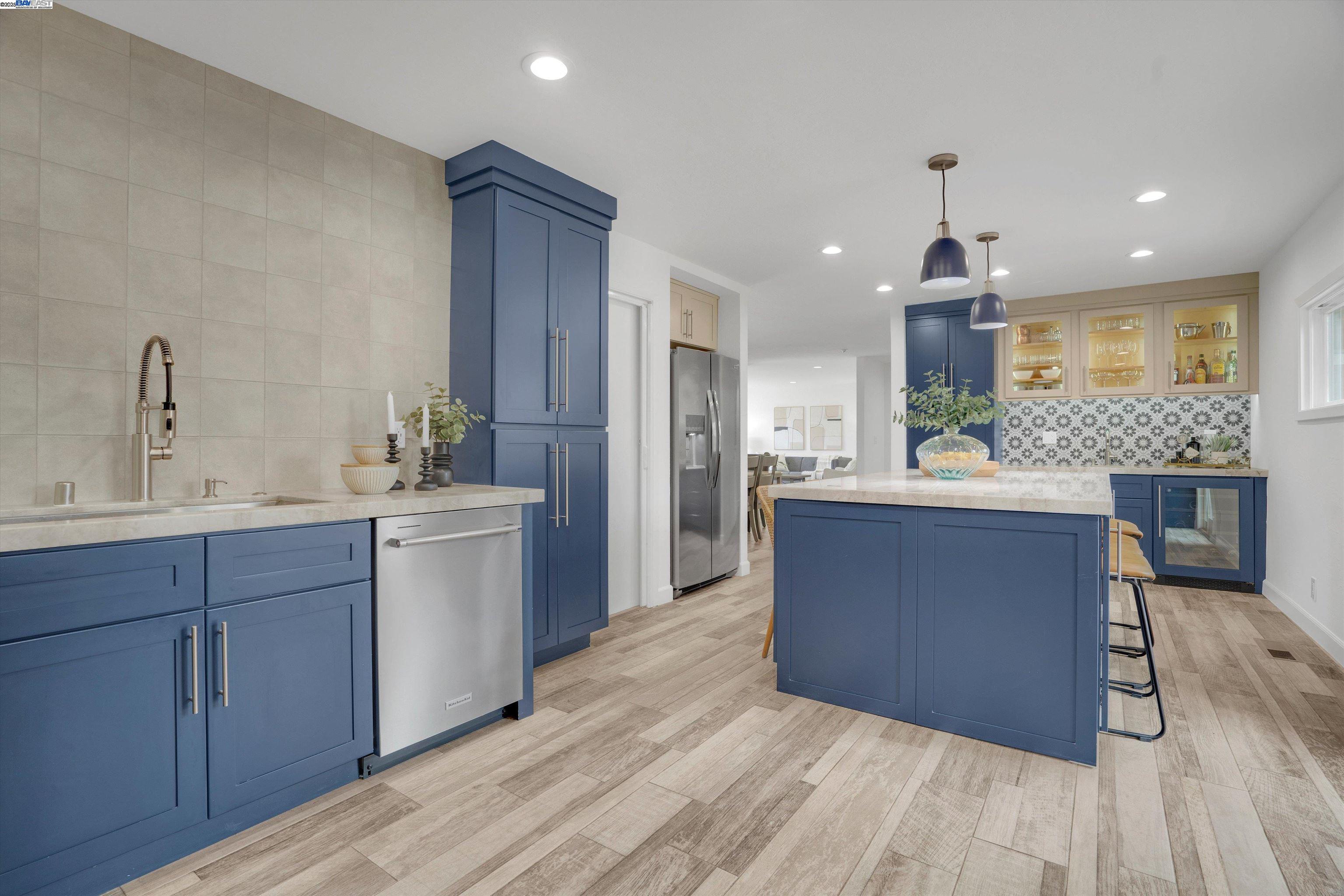Detail Gallery Image 14 of 37 For 3644 Ashwood Drive, Pleasanton,  CA 94588 - 4 Beds | 2 Baths