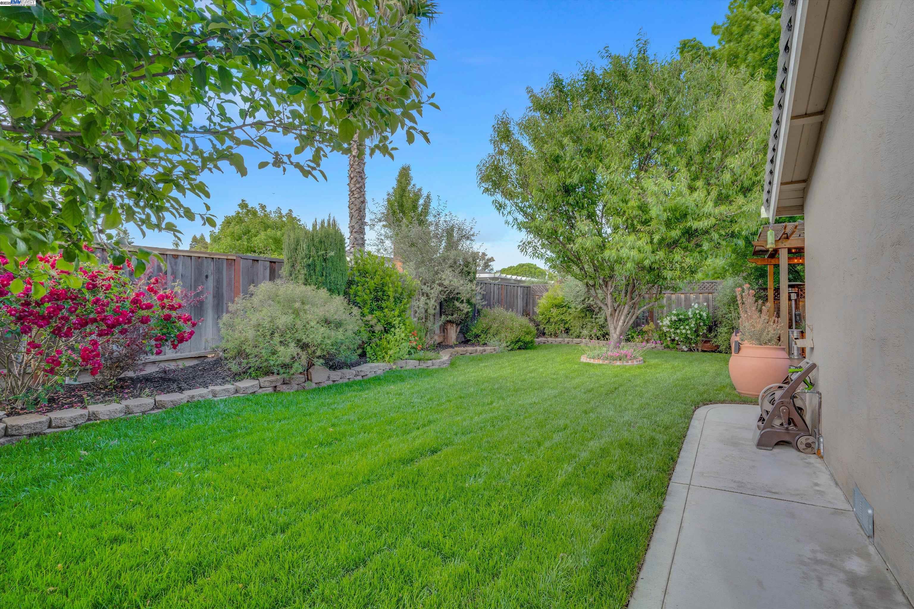 Detail Gallery Image 30 of 37 For 3644 Ashwood Drive, Pleasanton,  CA 94588 - 4 Beds | 2 Baths