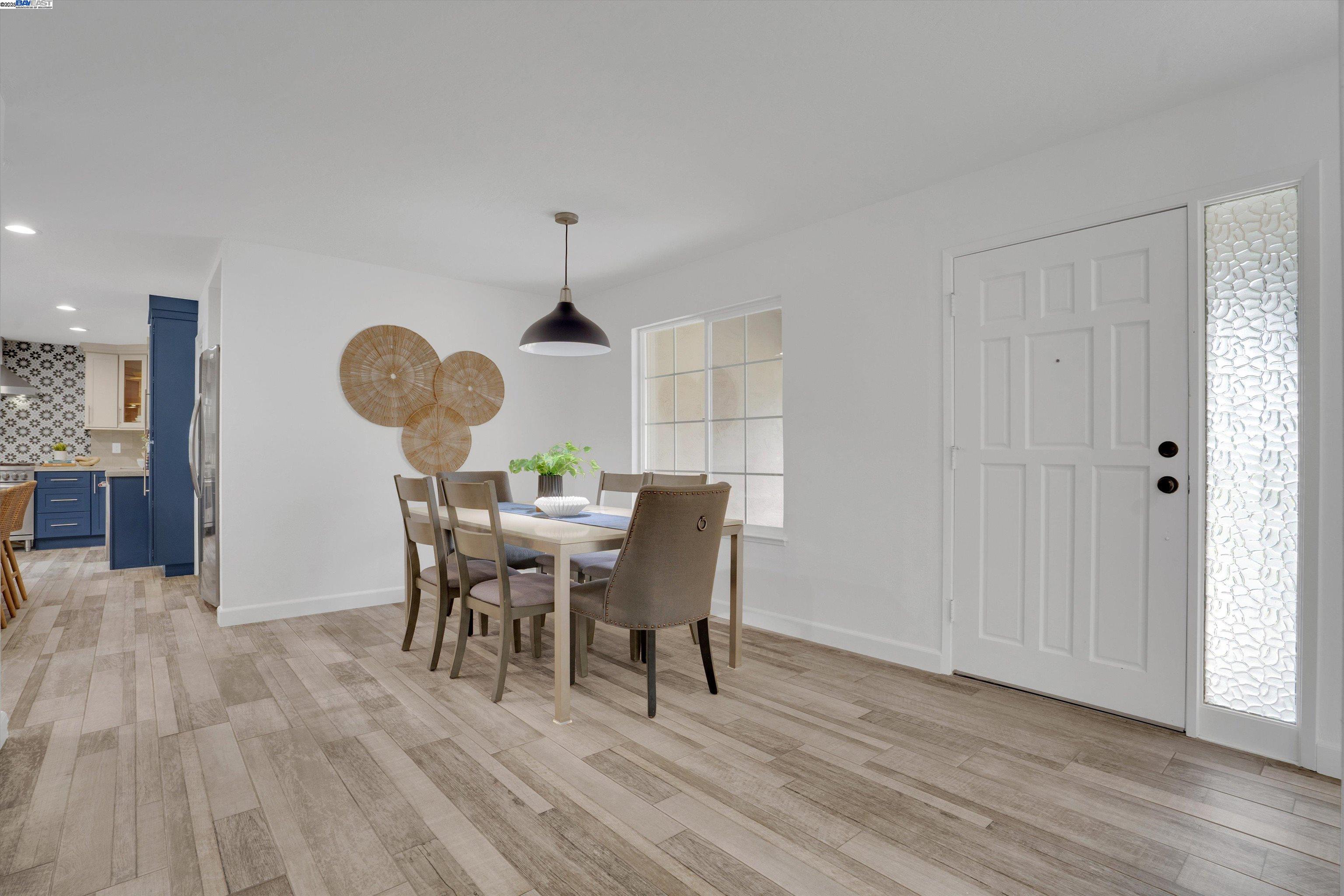 Detail Gallery Image 7 of 37 For 3644 Ashwood Drive, Pleasanton,  CA 94588 - 4 Beds | 2 Baths