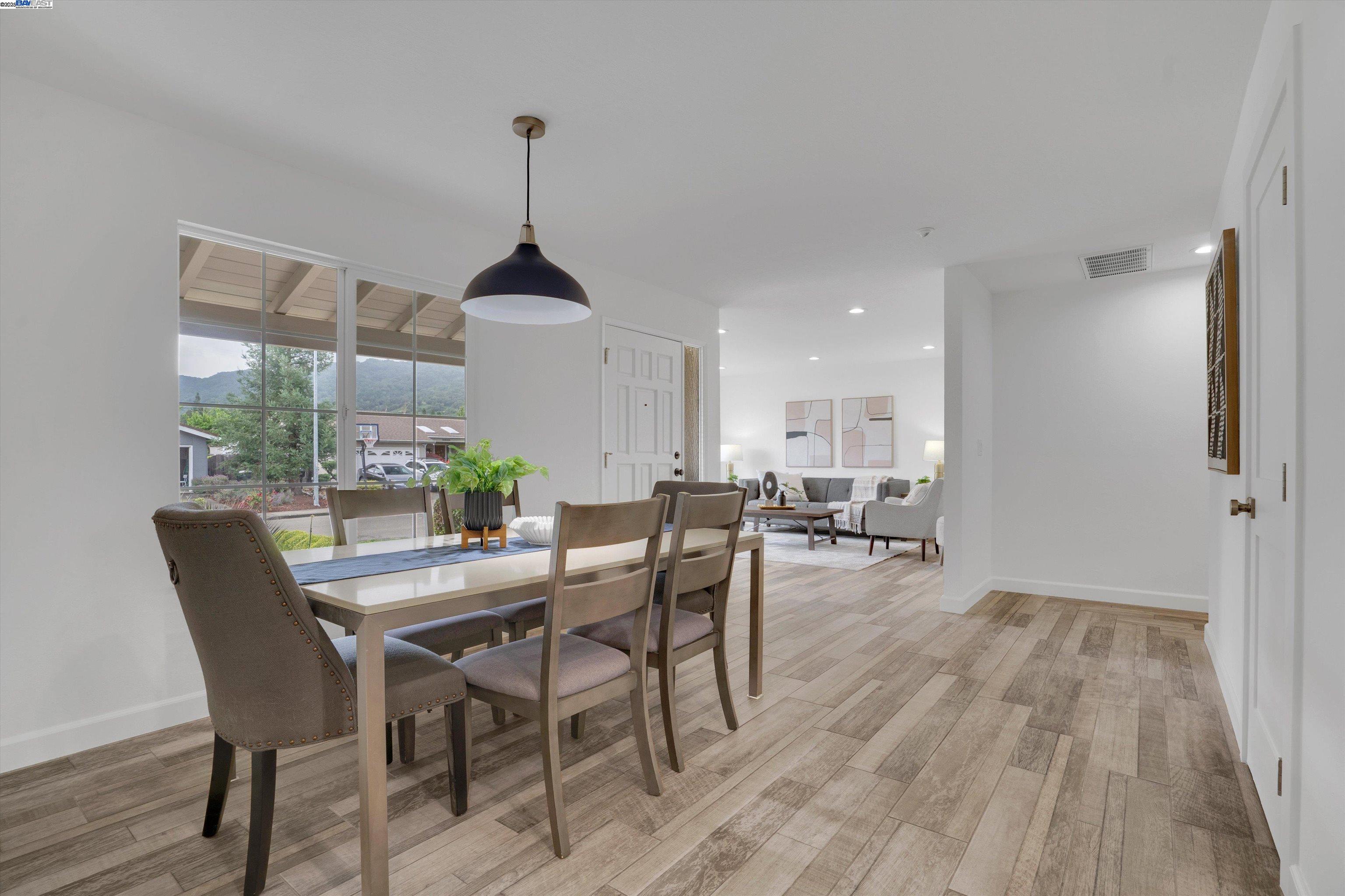 Detail Gallery Image 8 of 37 For 3644 Ashwood Drive, Pleasanton,  CA 94588 - 4 Beds | 2 Baths