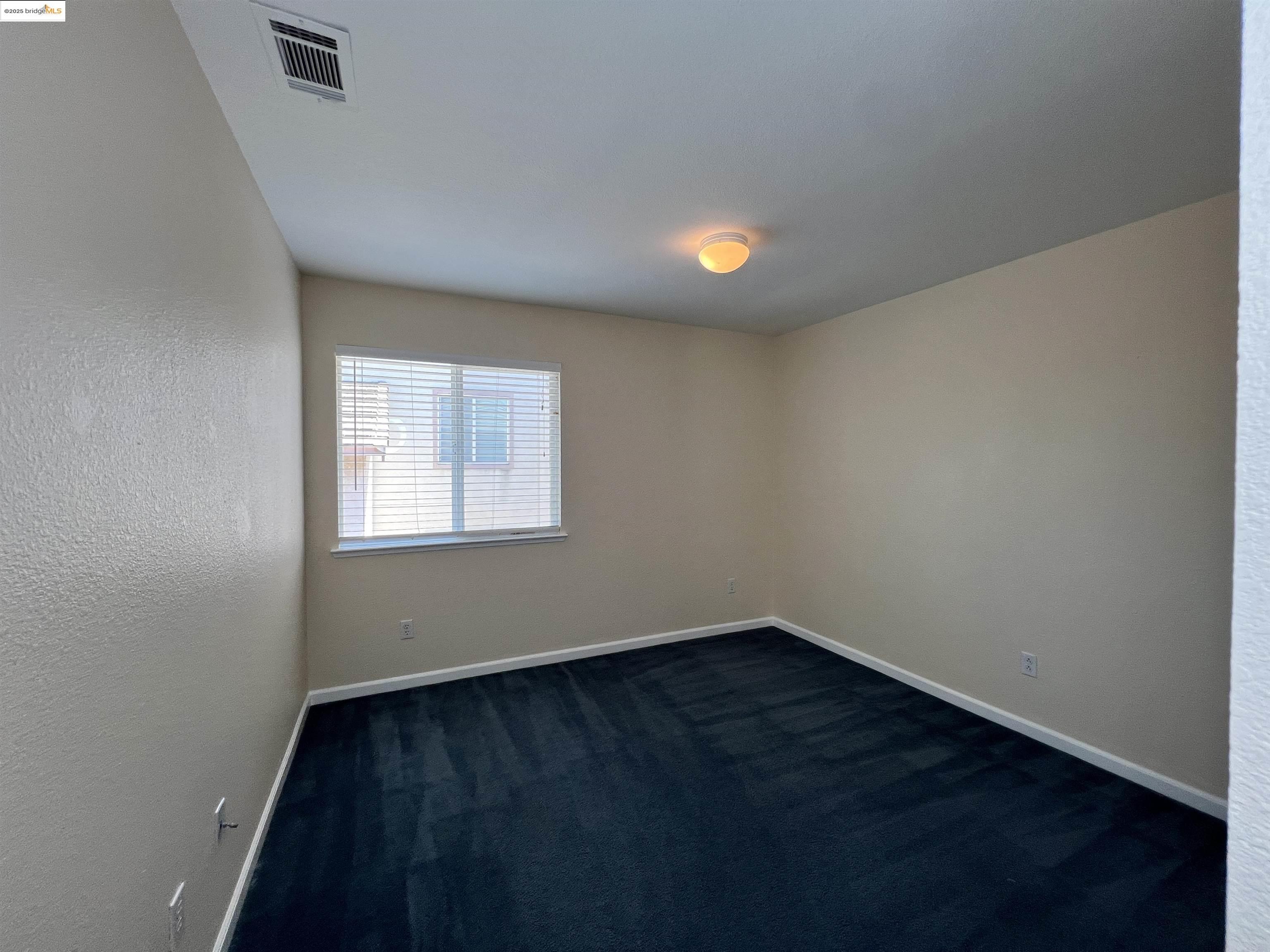 Detail Gallery Image 22 of 33 For 1371 Brooktrail Dr, Pittsburg,  CA 94565 - 6 Beds | 3/1 Baths