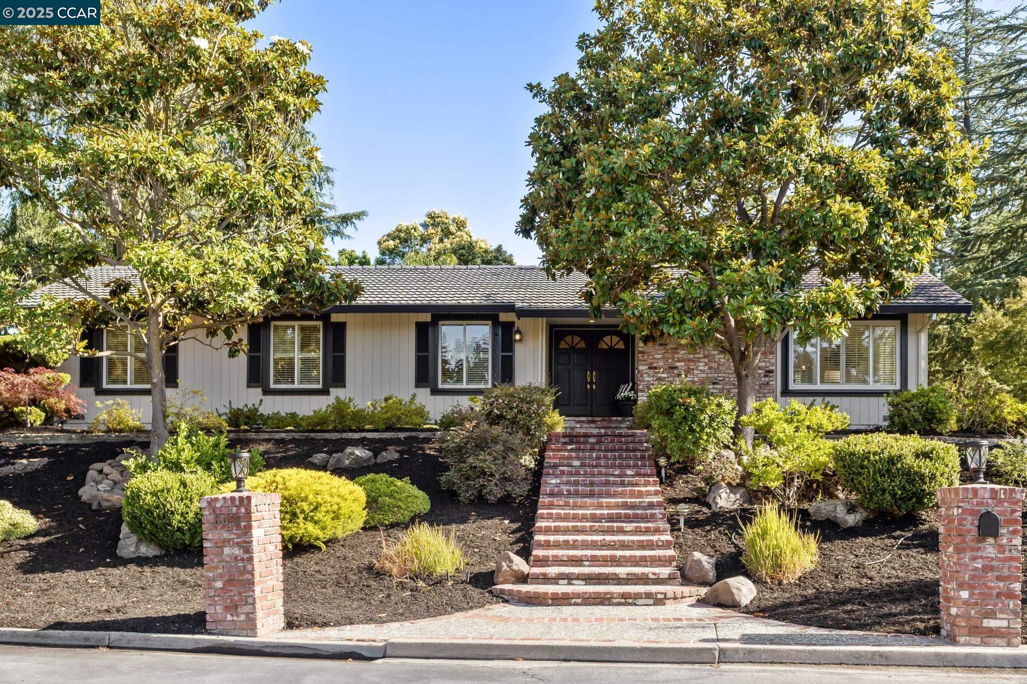 Detail Gallery Image 2 of 27 For 645 Dolphin Dr, Danville,  CA 94526 - 4 Beds | 2 Baths