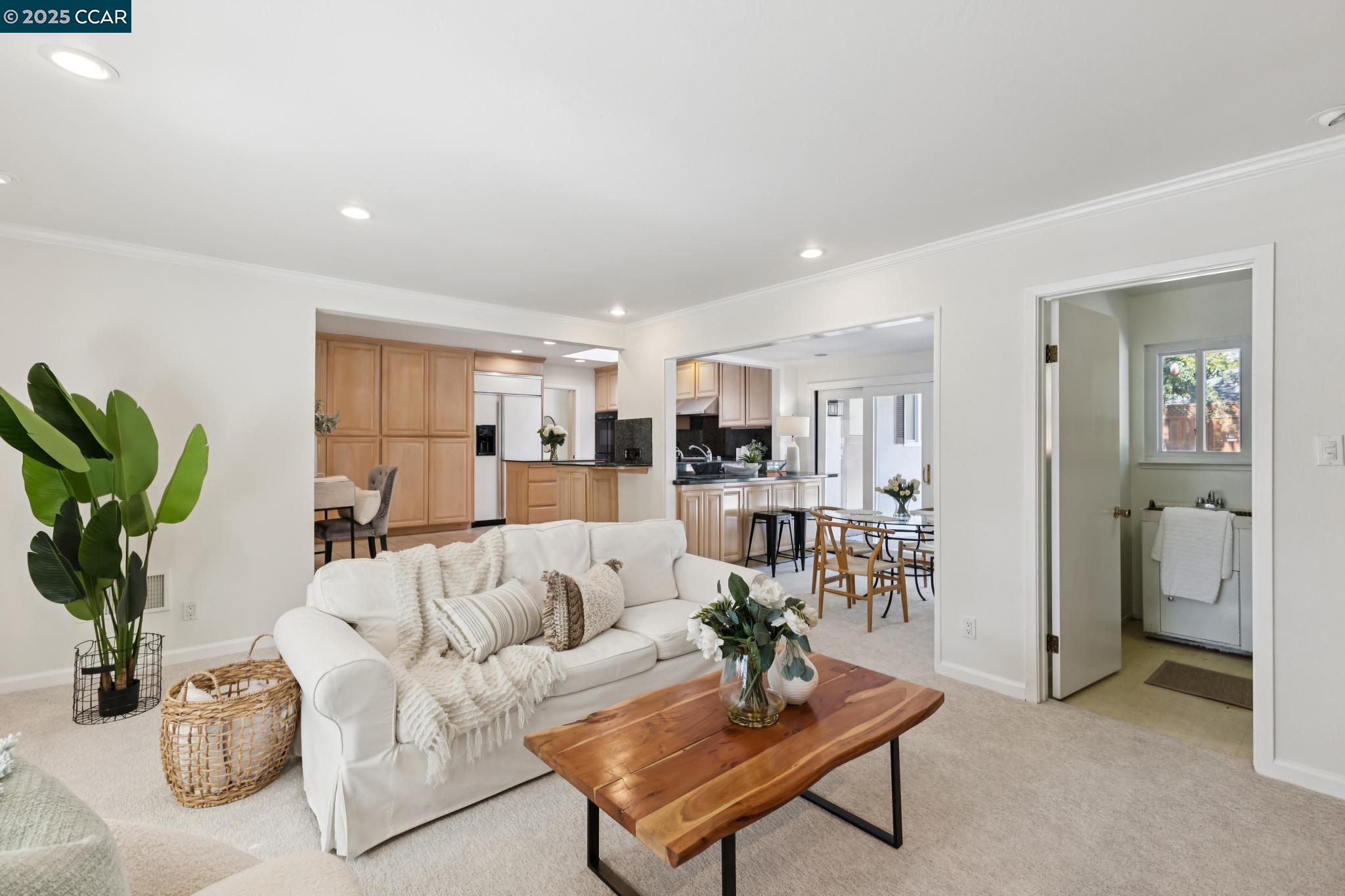 Detail Gallery Image 13 of 27 For 645 Dolphin Dr, Danville,  CA 94526 - 4 Beds | 2 Baths
