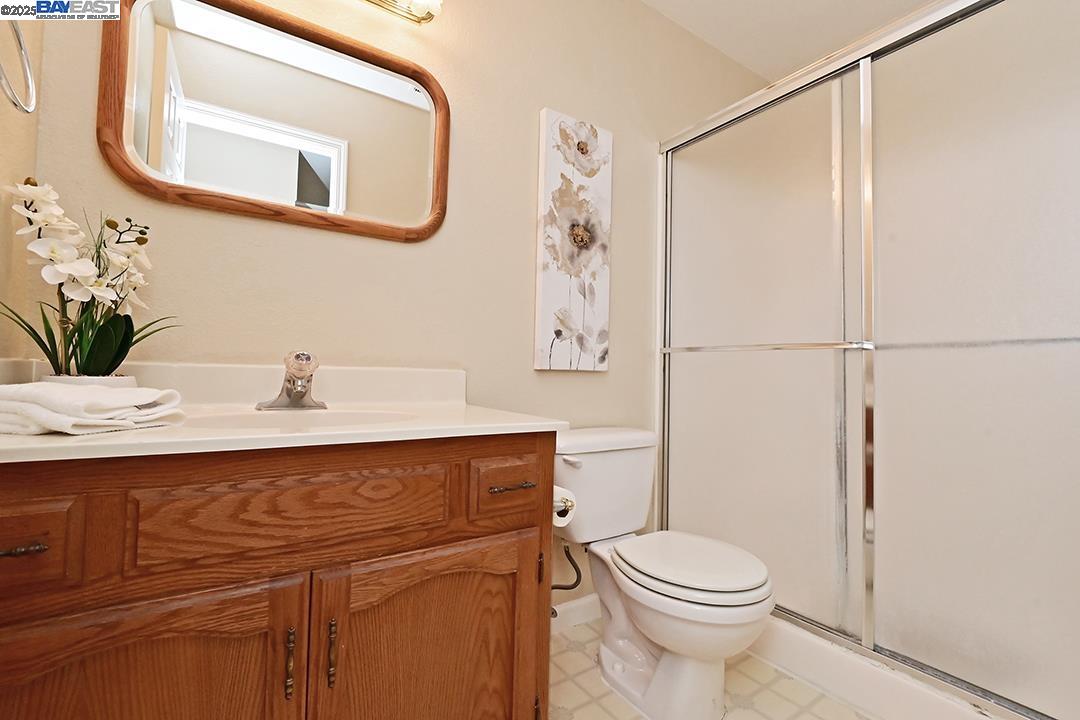 Detail Gallery Image 15 of 27 For 476 Mulqueeney St, Livermore,  CA 94550 - 3 Beds | 2 Baths