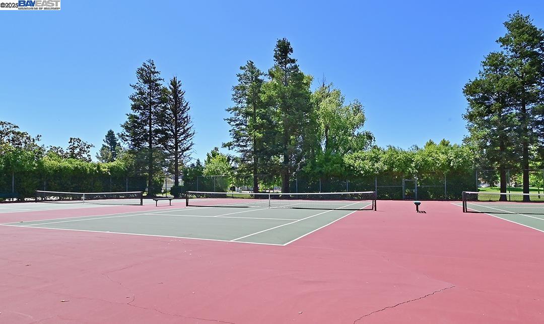Detail Gallery Image 23 of 27 For 476 Mulqueeney St, Livermore,  CA 94550 - 3 Beds | 2 Baths