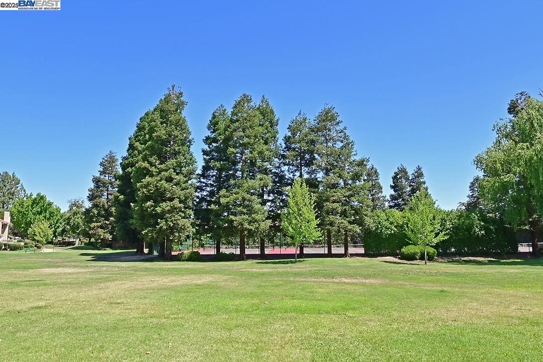 Detail Gallery Image 26 of 27 For 476 Mulqueeney St, Livermore,  CA 94550 - 3 Beds | 2 Baths
