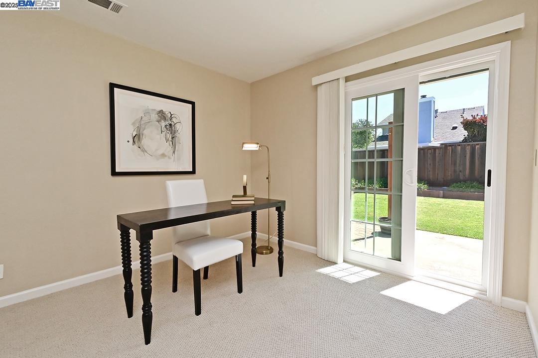 Detail Gallery Image 10 of 27 For 476 Mulqueeney St, Livermore,  CA 94550 - 3 Beds | 2 Baths