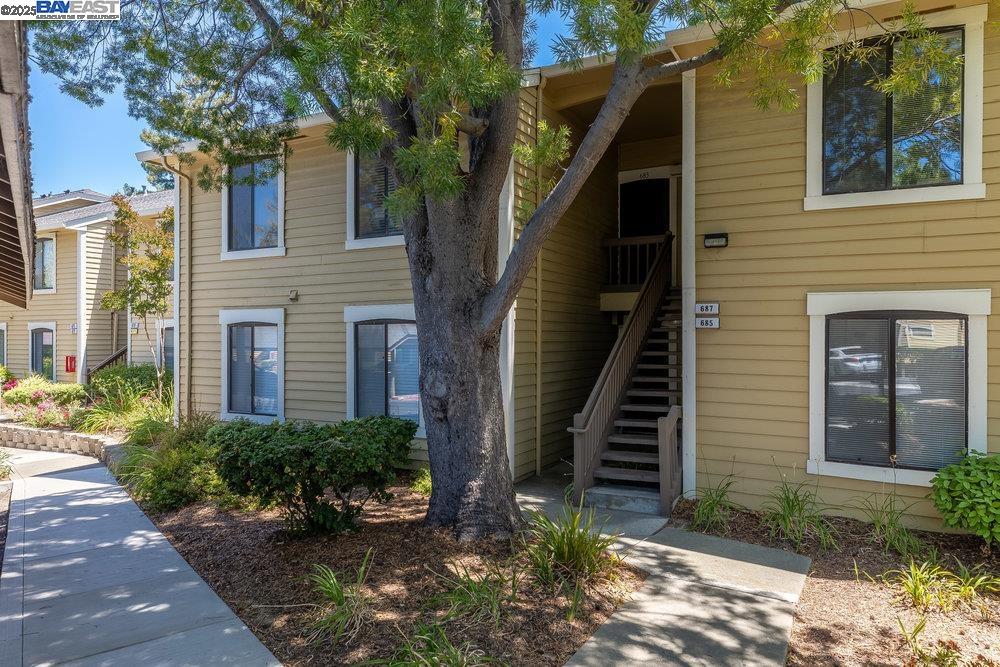 MLS: 41104125 Condo For Sale