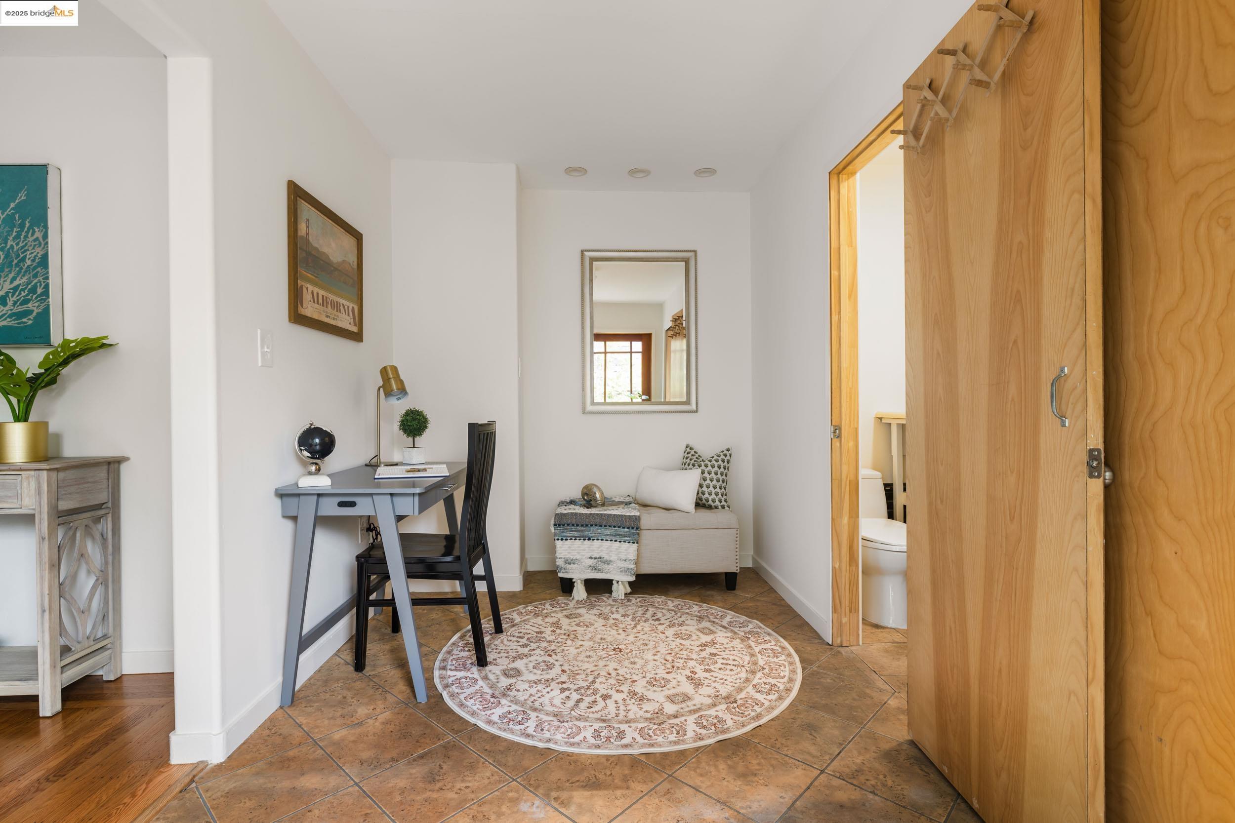 Detail Gallery Image 21 of 37 For 2439 Oregon St, Berkeley,  CA 94705 - 2 Beds | 1 Baths