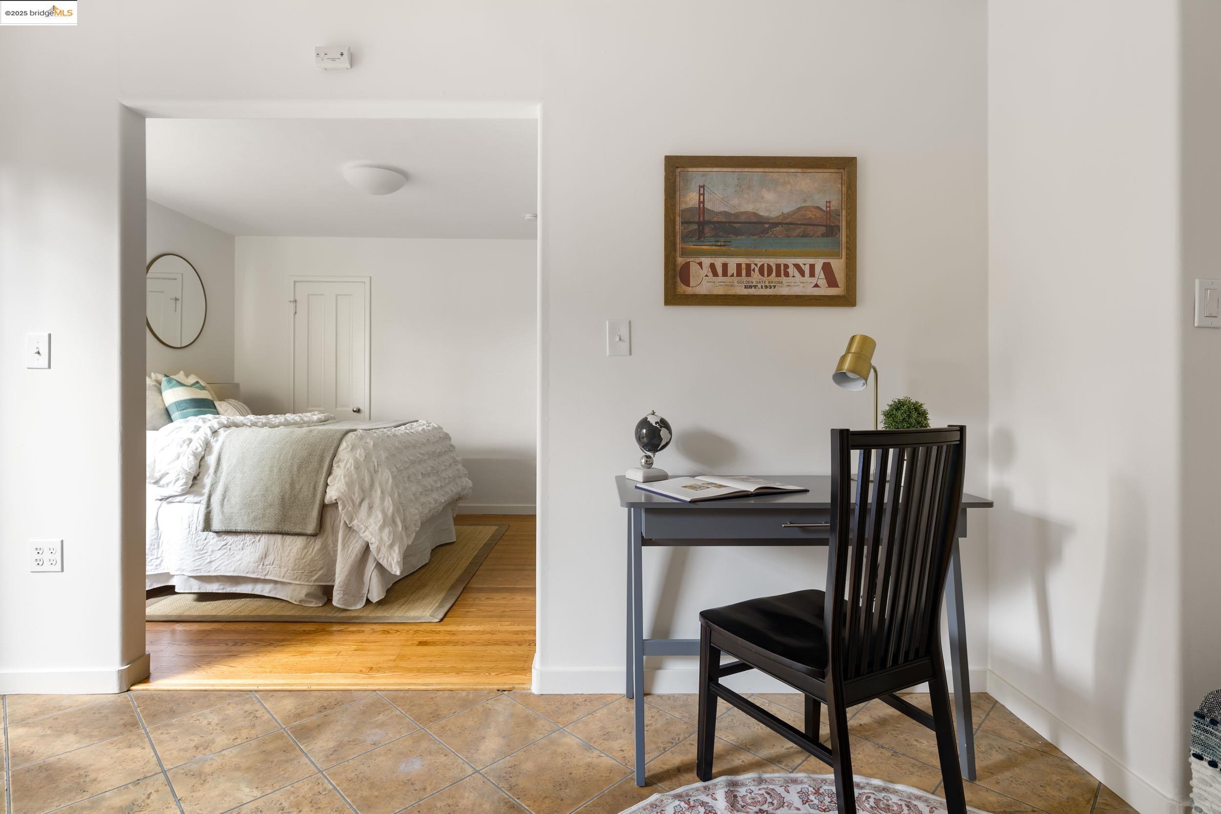 Detail Gallery Image 24 of 37 For 2439 Oregon St, Berkeley,  CA 94705 - 2 Beds | 1 Baths