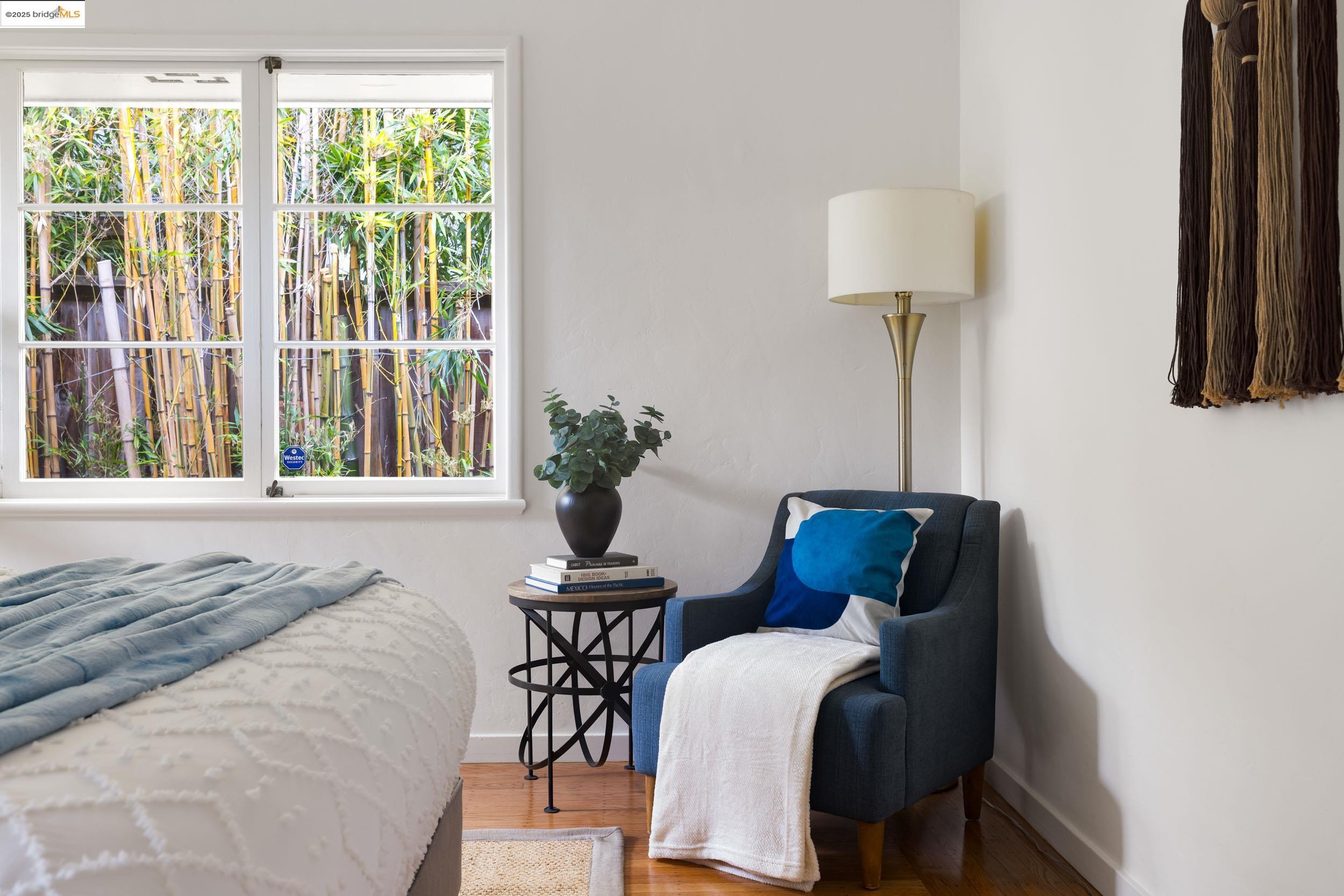 Detail Gallery Image 30 of 37 For 2439 Oregon St, Berkeley,  CA 94705 - 2 Beds | 1 Baths