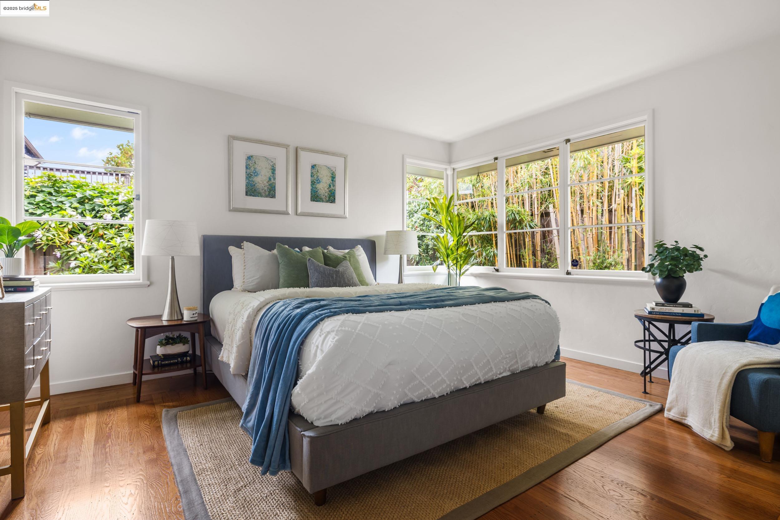 Detail Gallery Image 31 of 37 For 2439 Oregon St, Berkeley,  CA 94705 - 2 Beds | 1 Baths